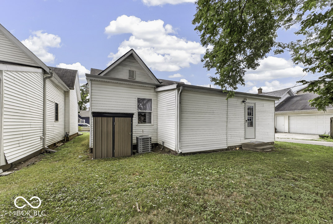 41st image of 218 E Taylor St, Shelbyville, IN 46176 | MLS# 22116601