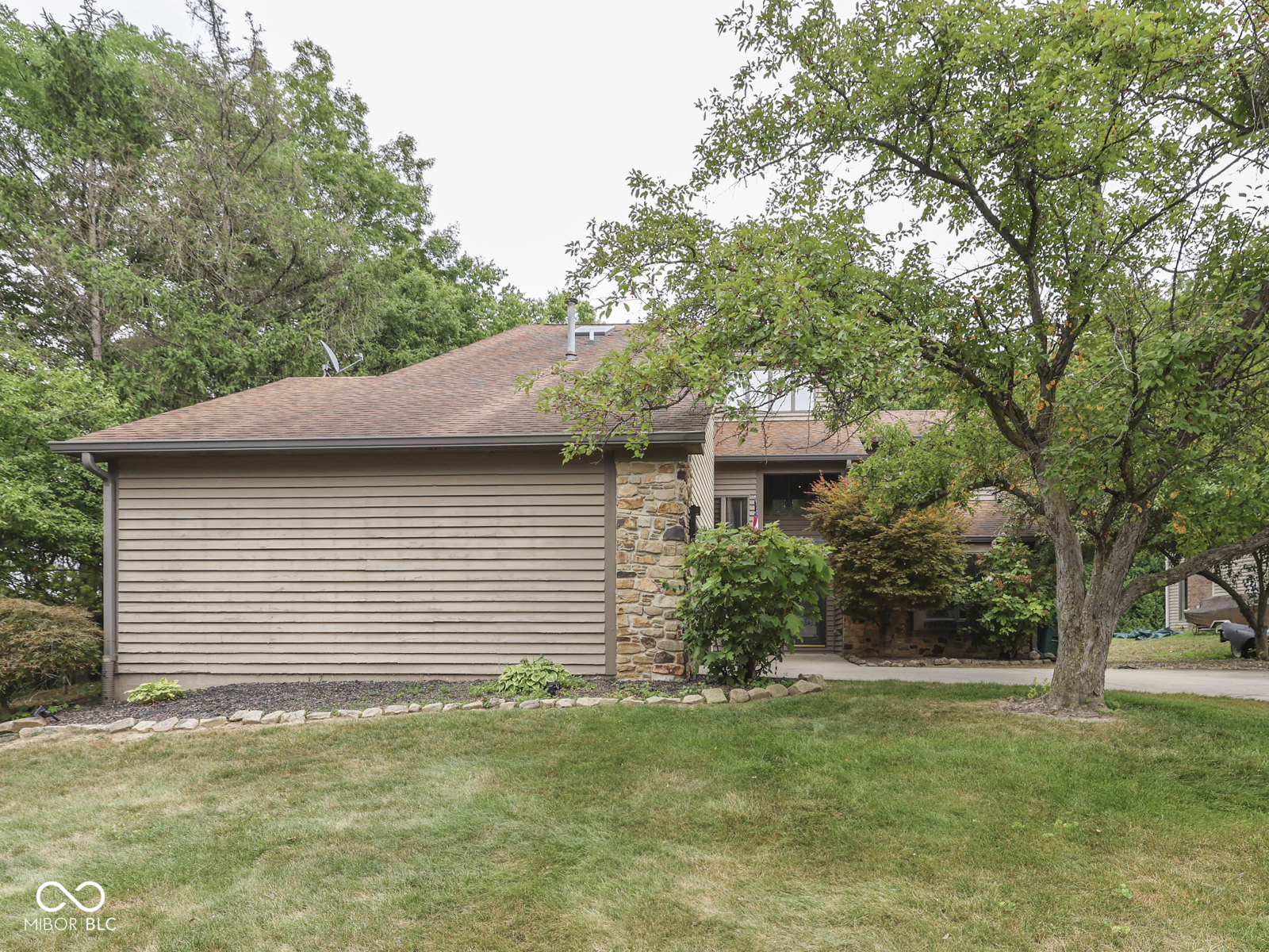 3rd image of 5775 Ridge Hill Wy, Avon, IN 46123 | MLS# 22116621