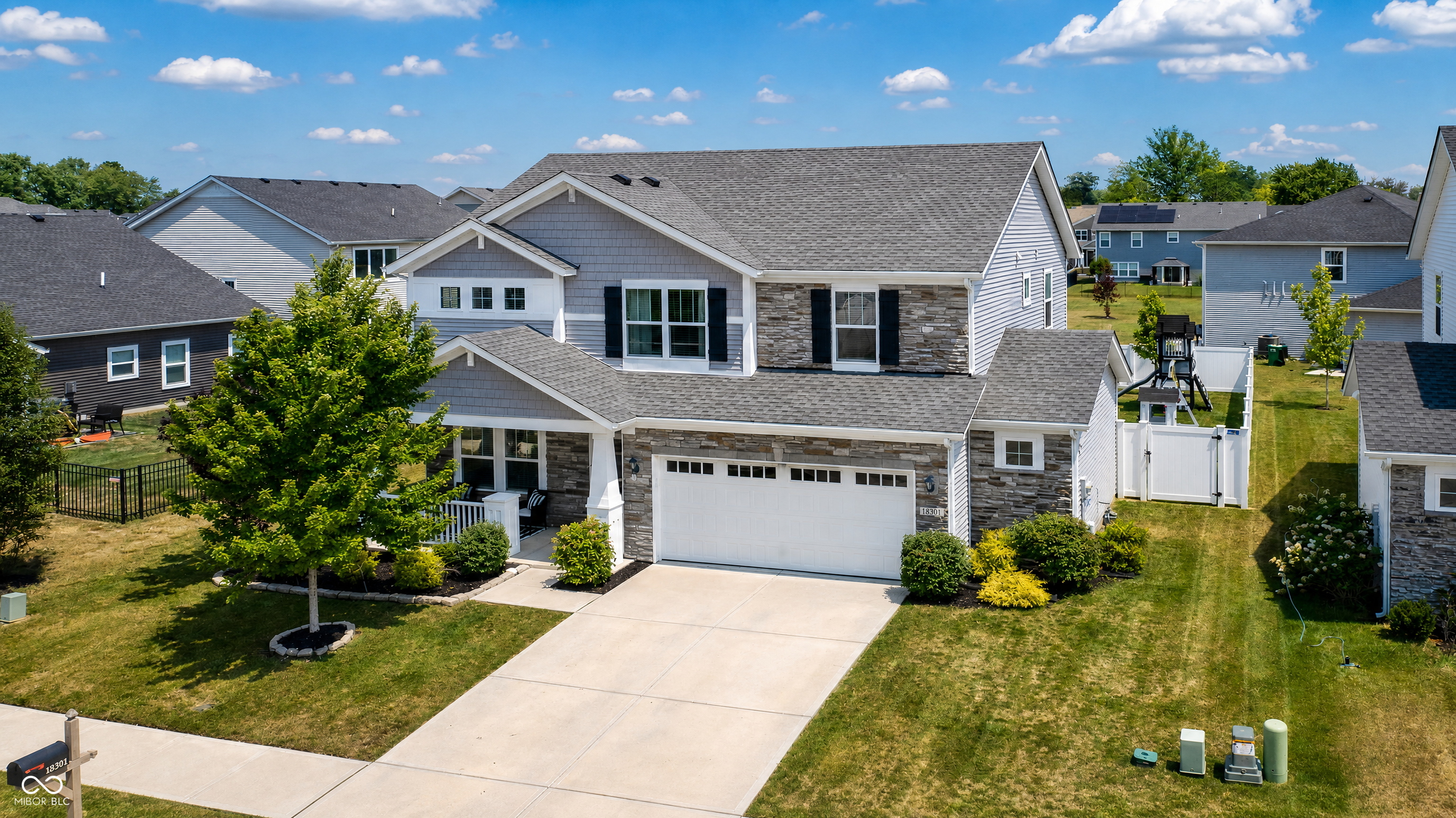 2nd image of 18391 Burton Wy, Westfield, IN 46074 | MLS# 22116657