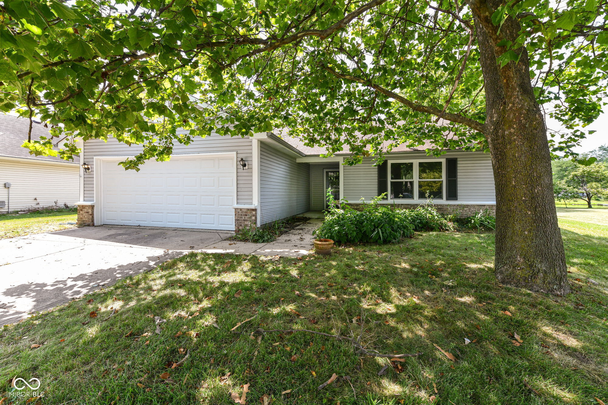 2nd image of 1138 Winding Hart Dr, Indianapolis, IN 46229 | MLS# 22116671