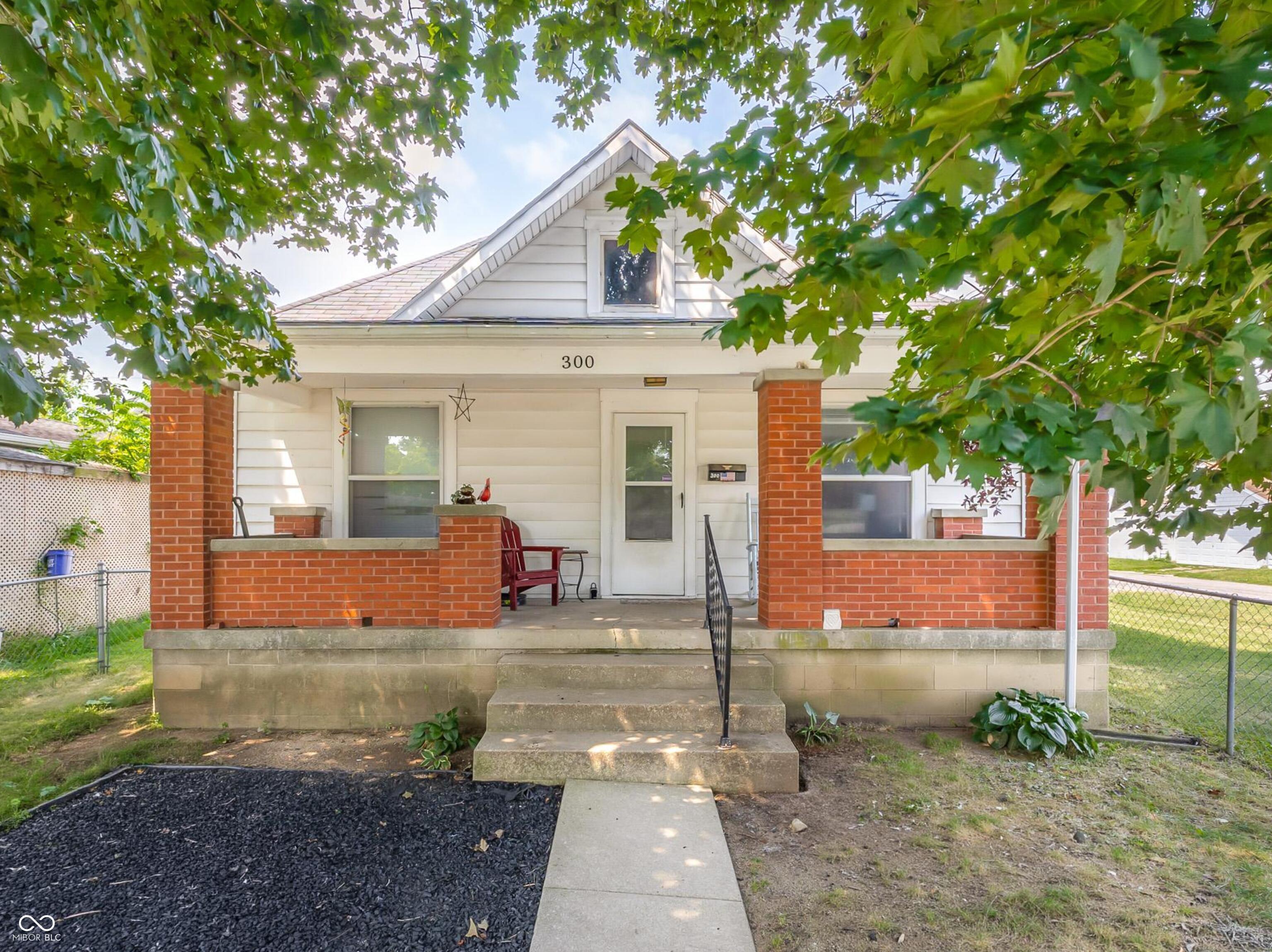 1st image of 300 Hege Ave, Columbus, IN 47201 | MLS# 22116710