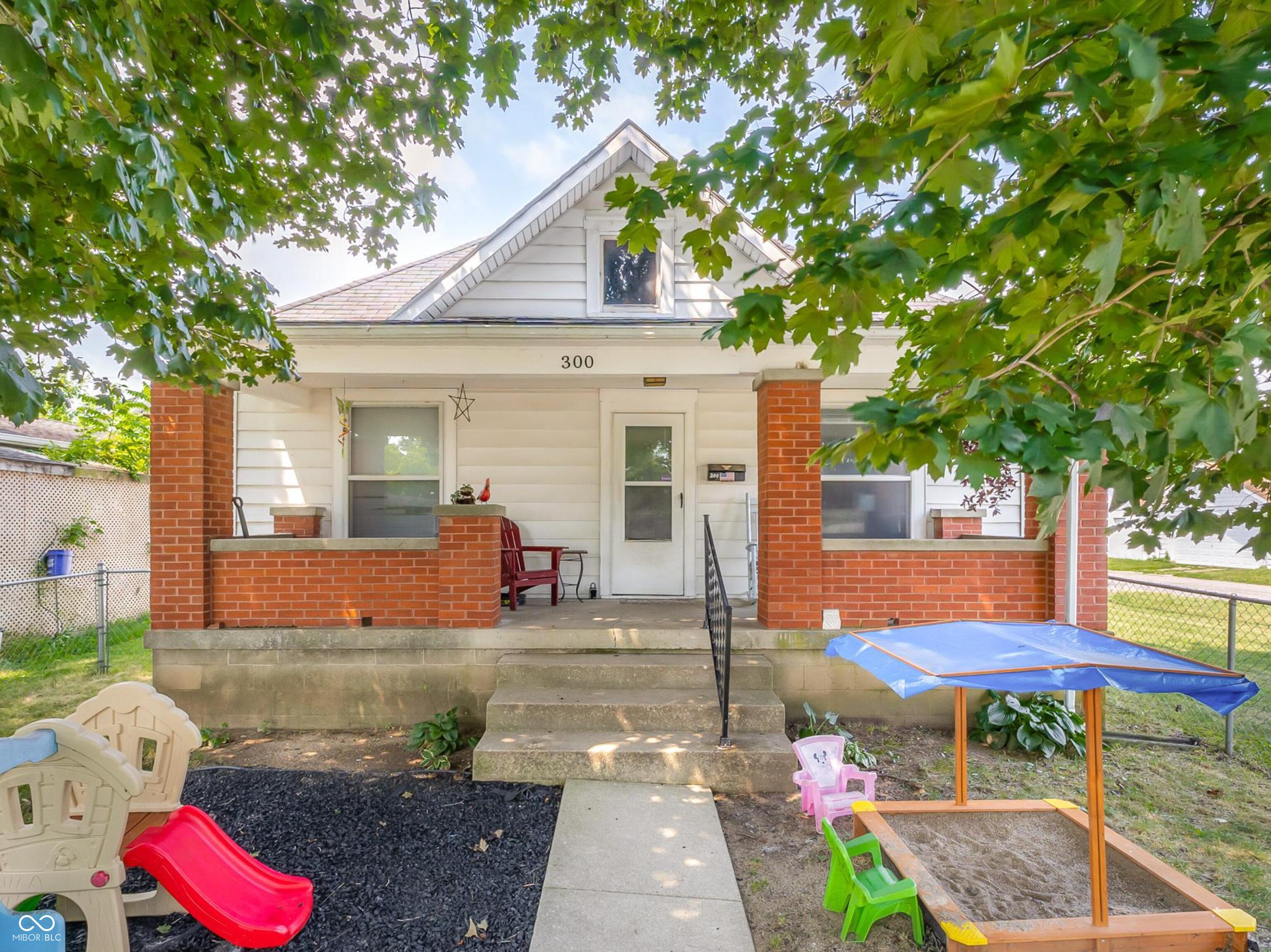 3rd image of 300 Hege Ave, Columbus, IN 47201 | MLS# 22116710