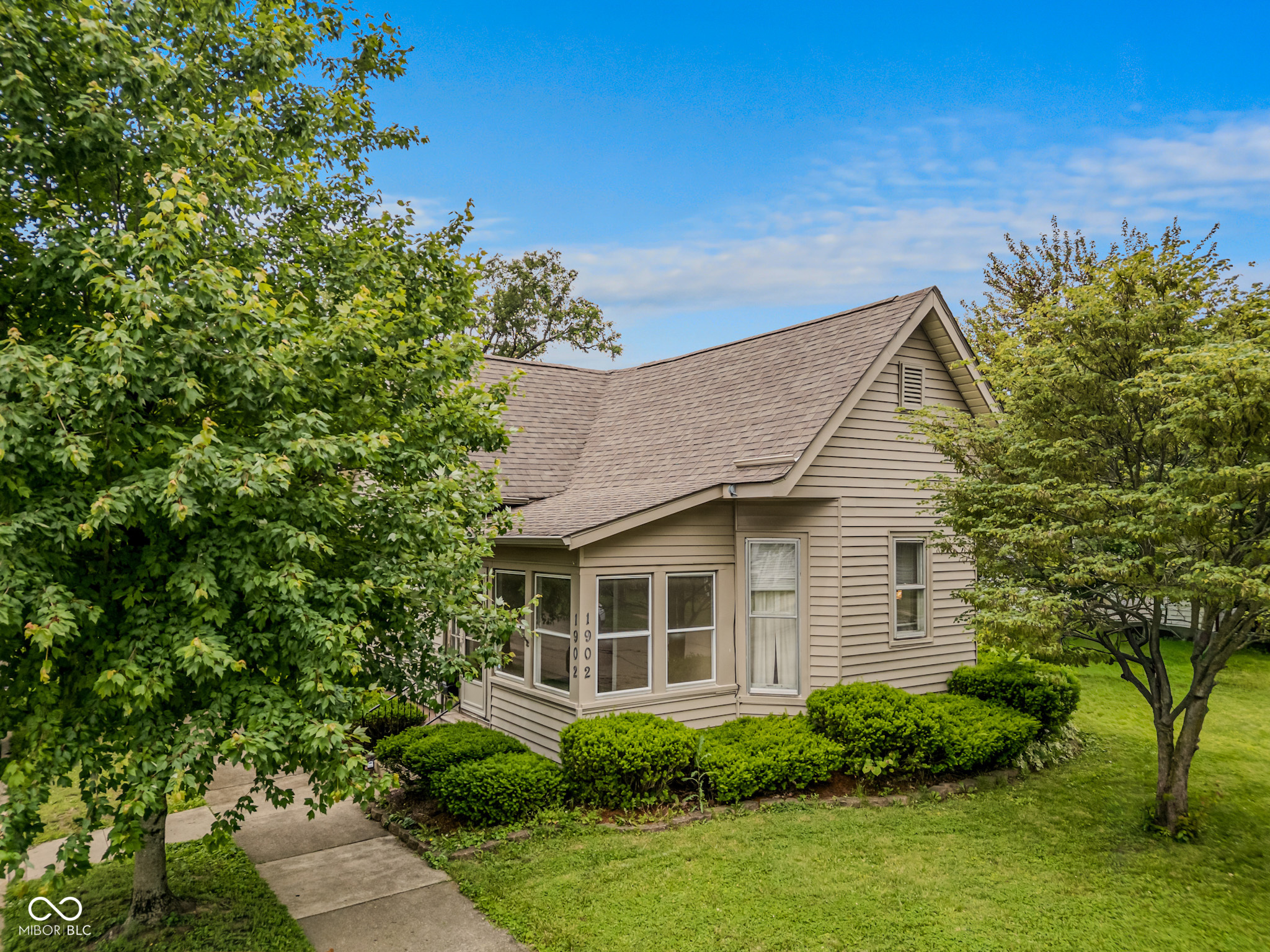 image of 1902 Gilmore St, Columbus, IN 47201 | MLS# 22116809