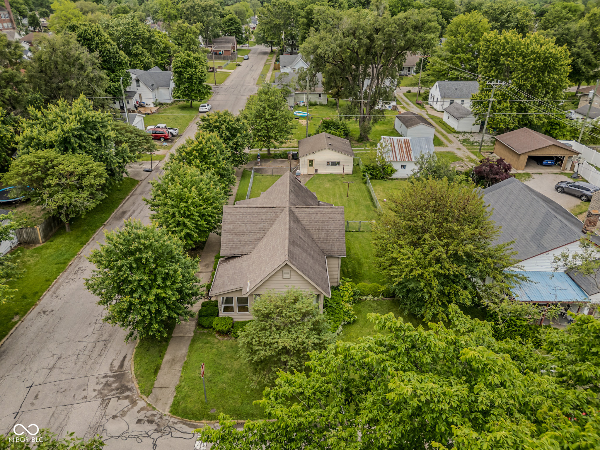 image of 1902 Gilmore St, Columbus, IN 47201 | MLS# 22116809