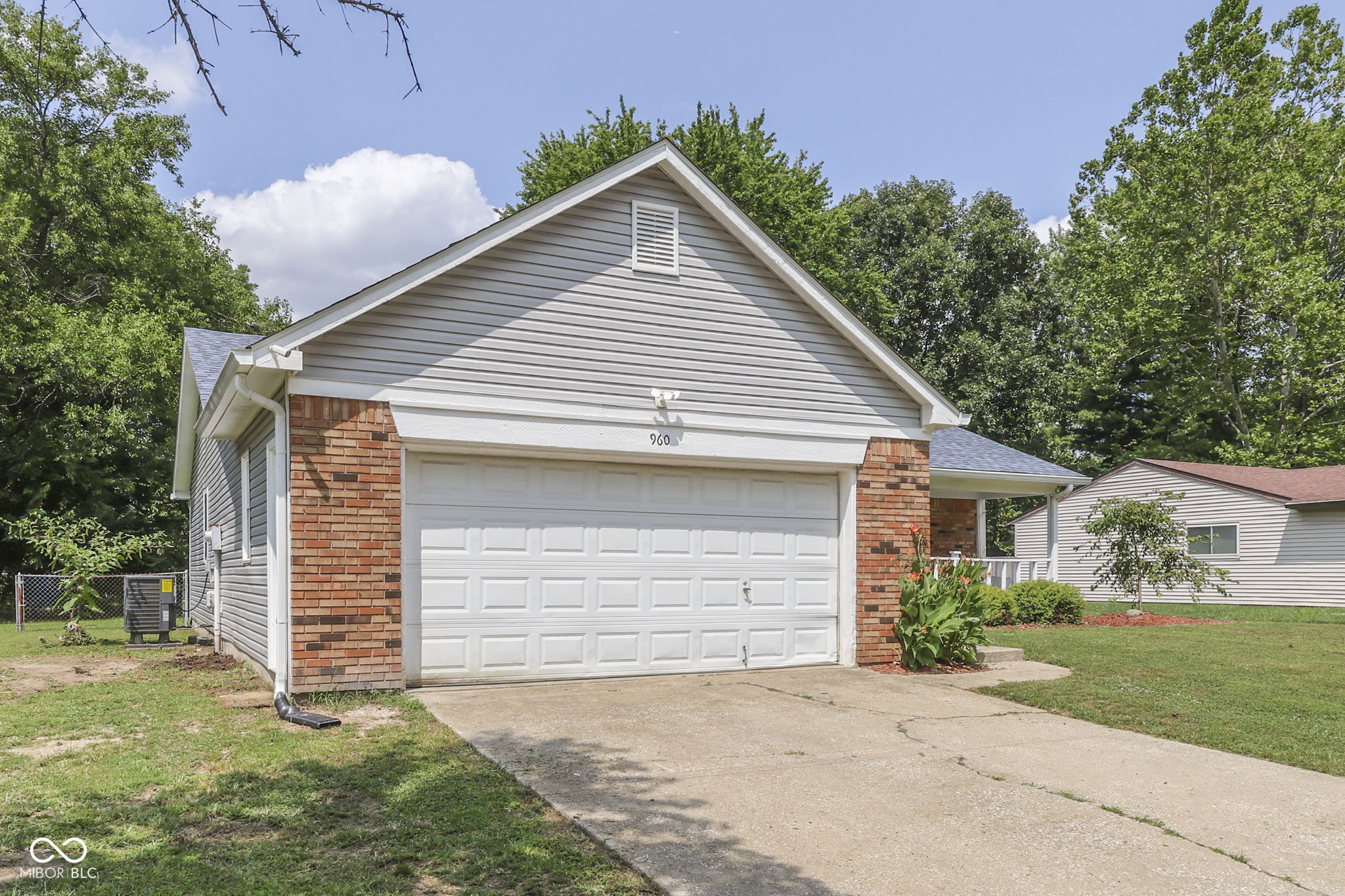 5th image of 960 W Stop 11 Rd, Indianapolis, IN 46217 | MLS# 22116866