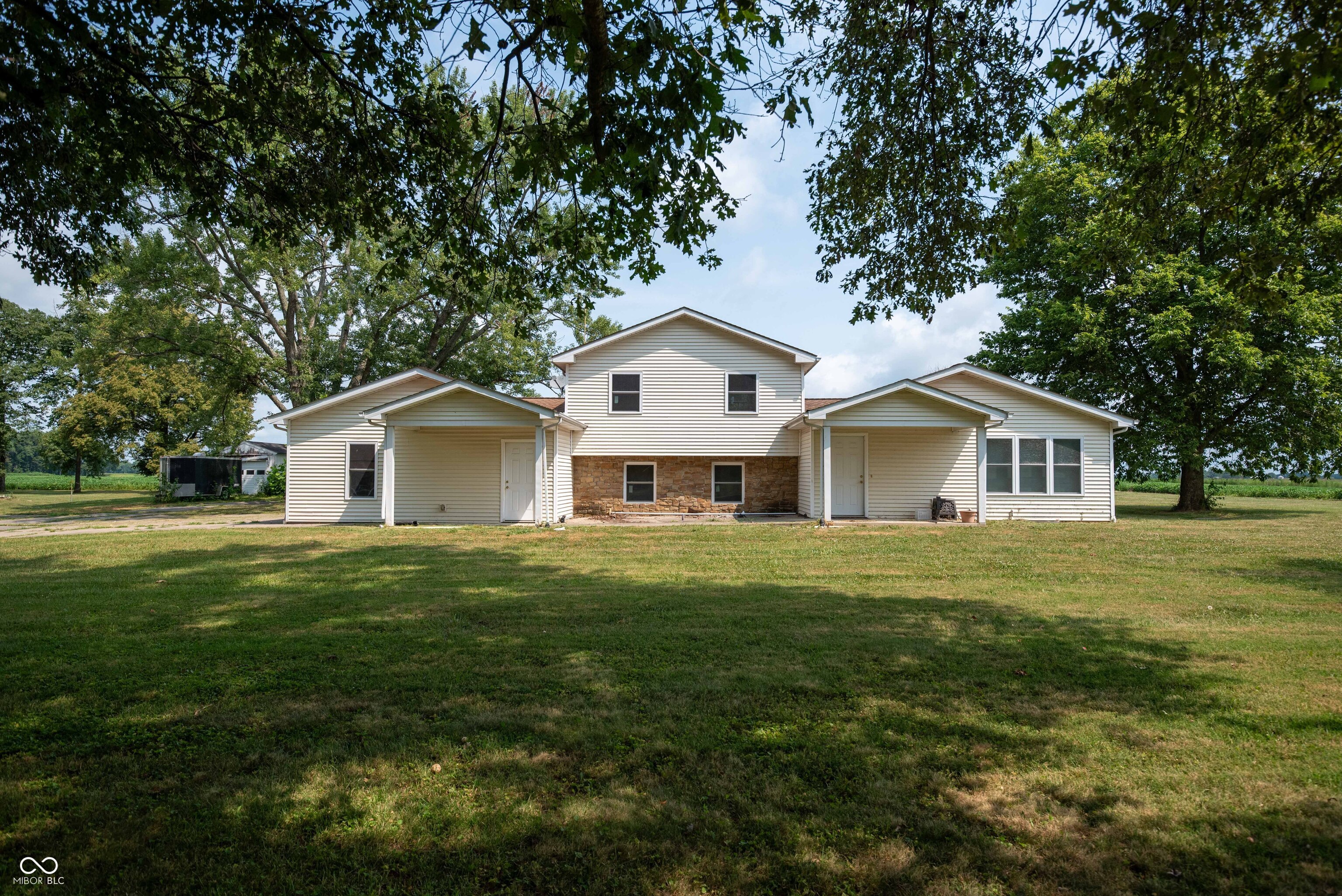 1st image of 8464 E 25th St, Columbus, IN 47203 | MLS# 22116911
