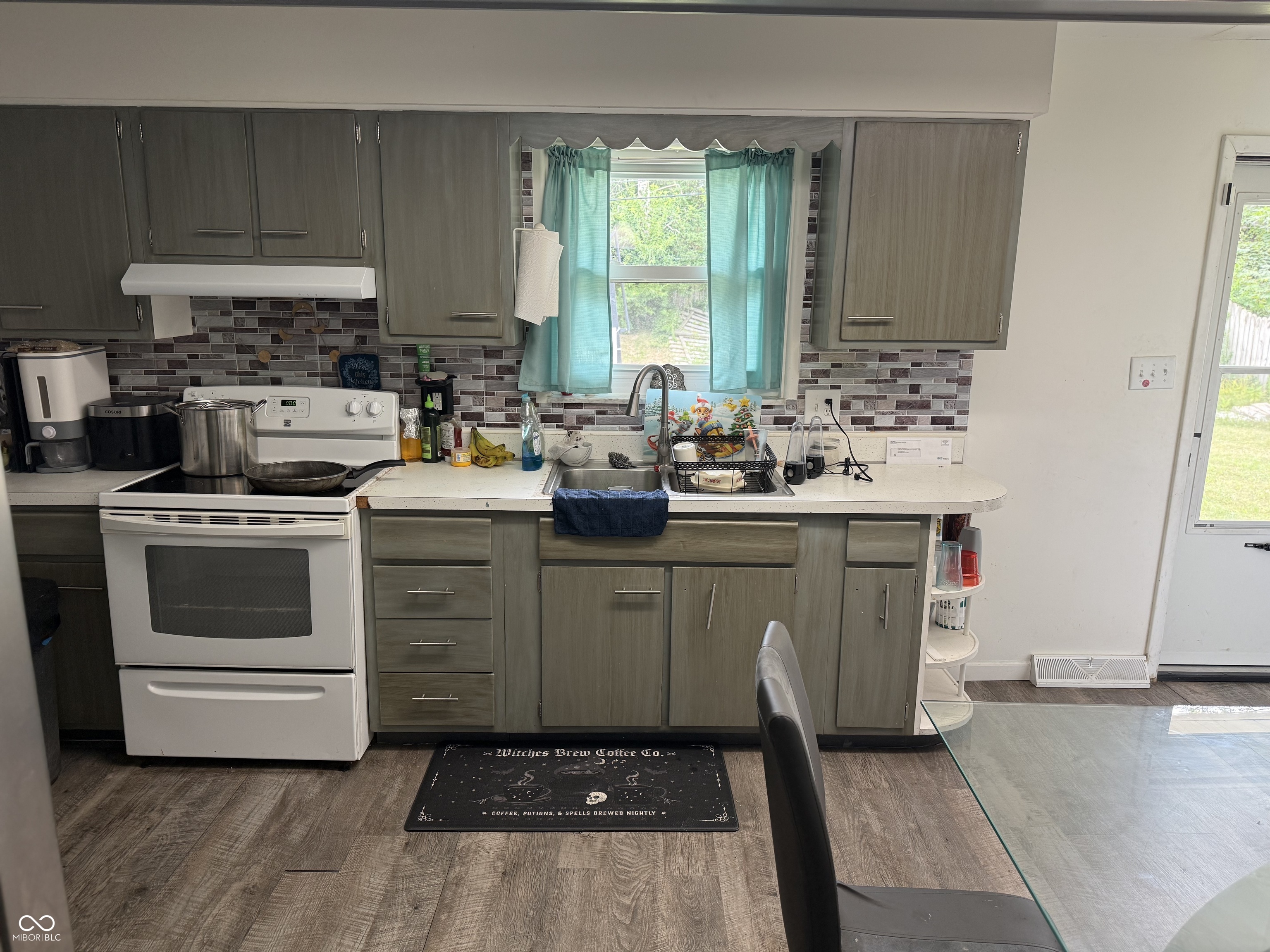 5th image of 1205 Roseway Dr, Indianapolis, IN 46219 | MLS# 22116926