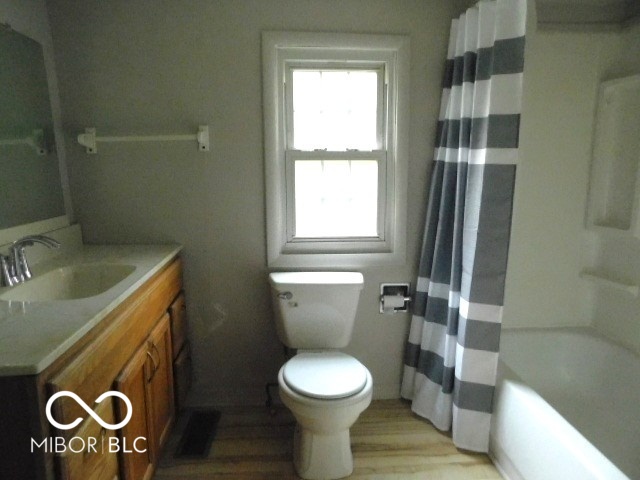 5th image of 323 N Desart St, Brazil, IN 47834 | MLS# 22116940