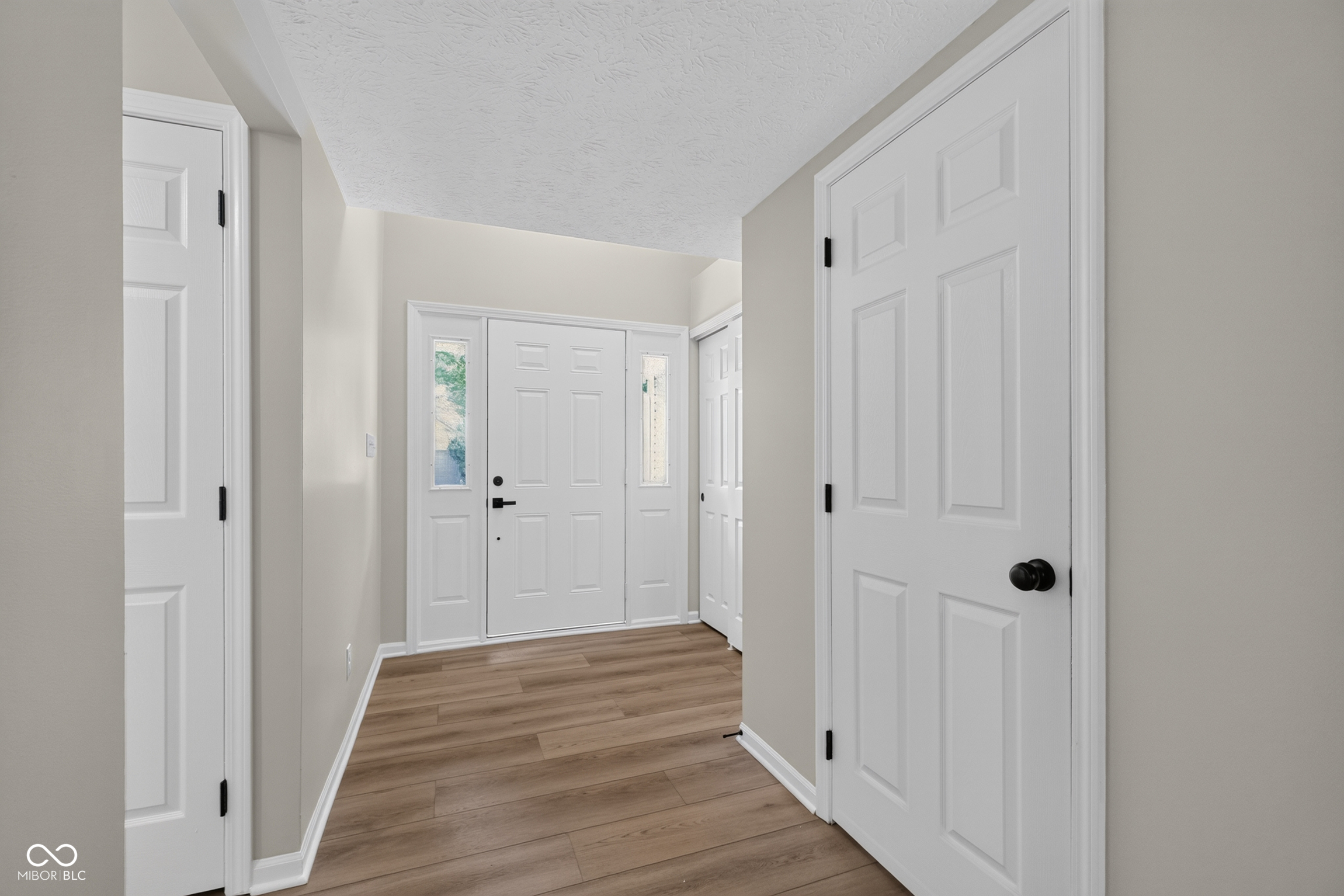 5th image of 6475 Hunters Green Cir, Indianapolis, IN 46278 | MLS# 22116951