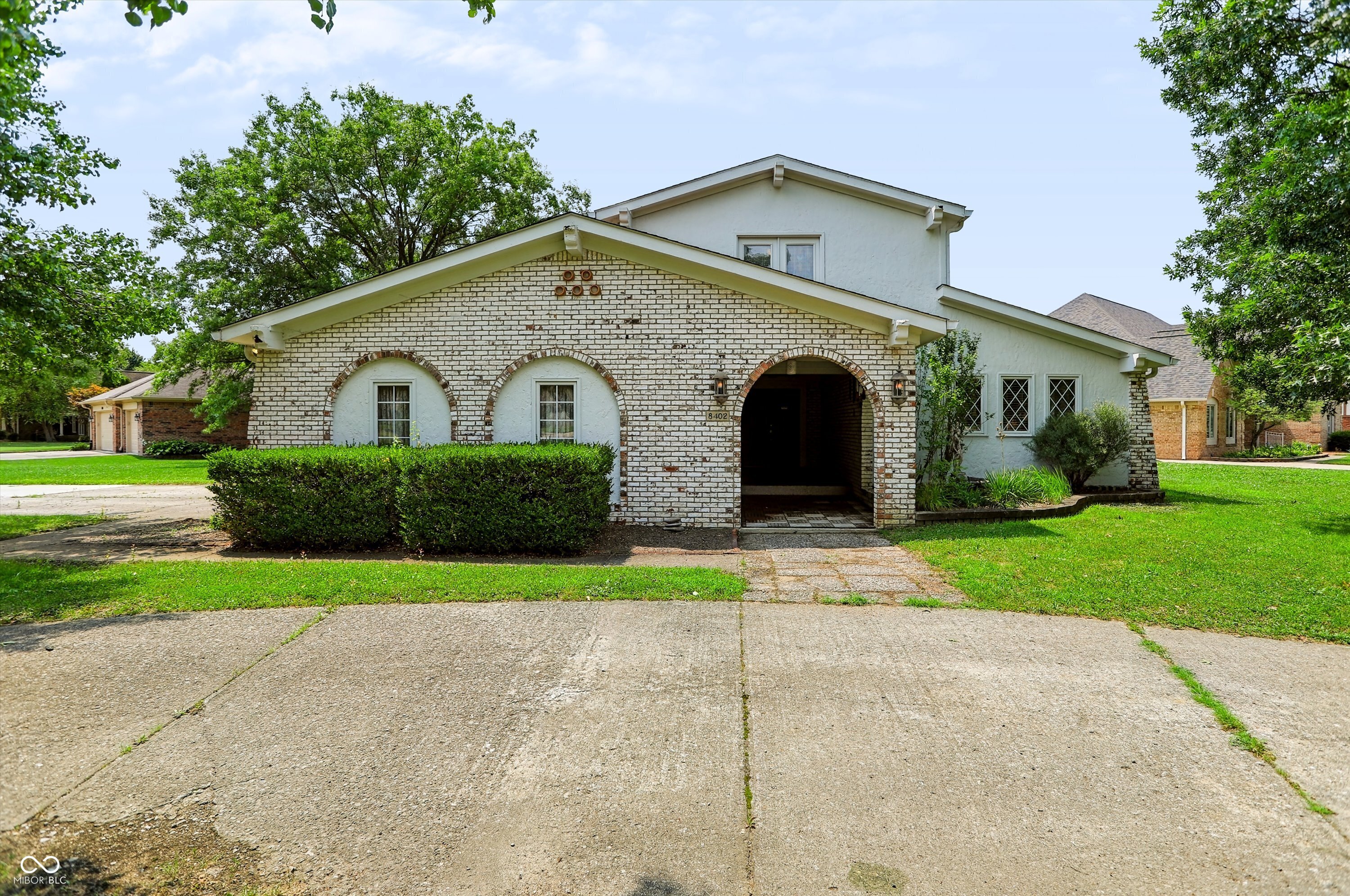 1st image of 8402 Gallant Fox Dr, Indianapolis, IN 46217 | MLS# 22116977