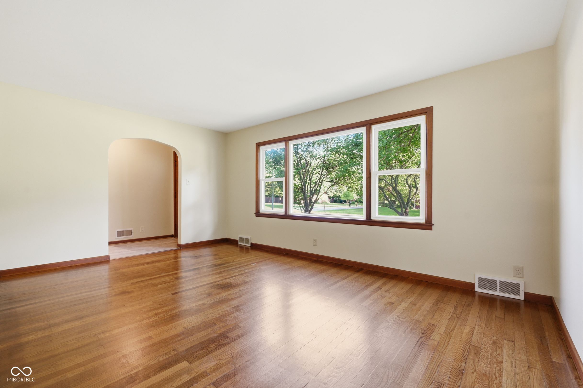 3rd image of 2701 Duane Dr, Indianapolis, IN 46227 | MLS# 22117064