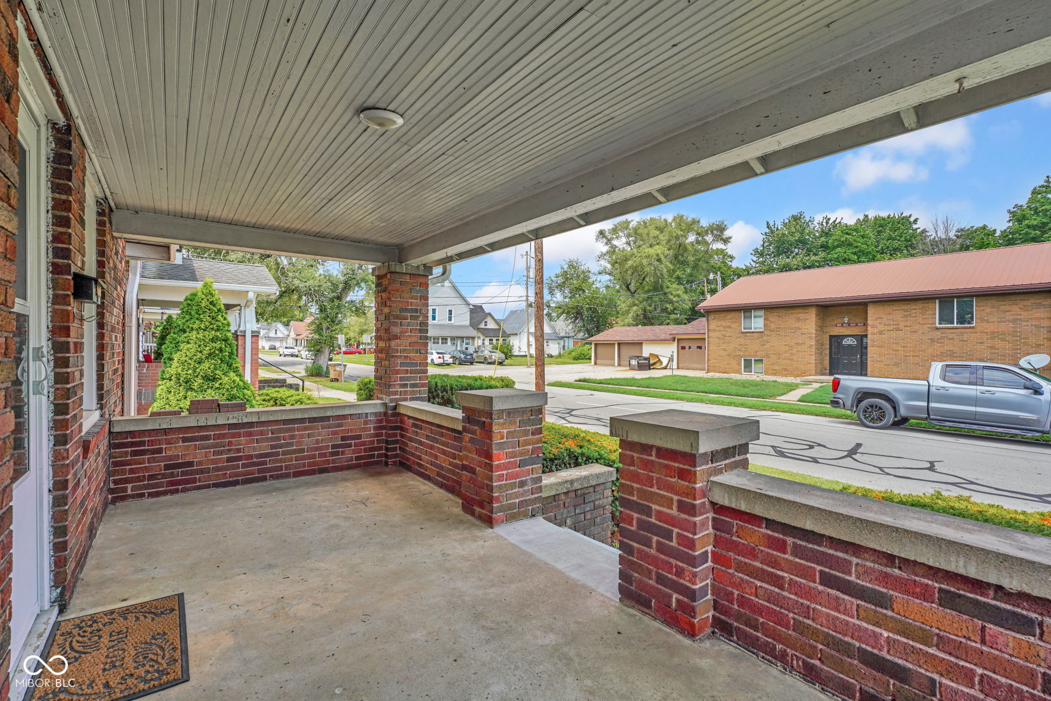 image of 1825 8th St, Columbus, IN 47201 | MLS# 22117074