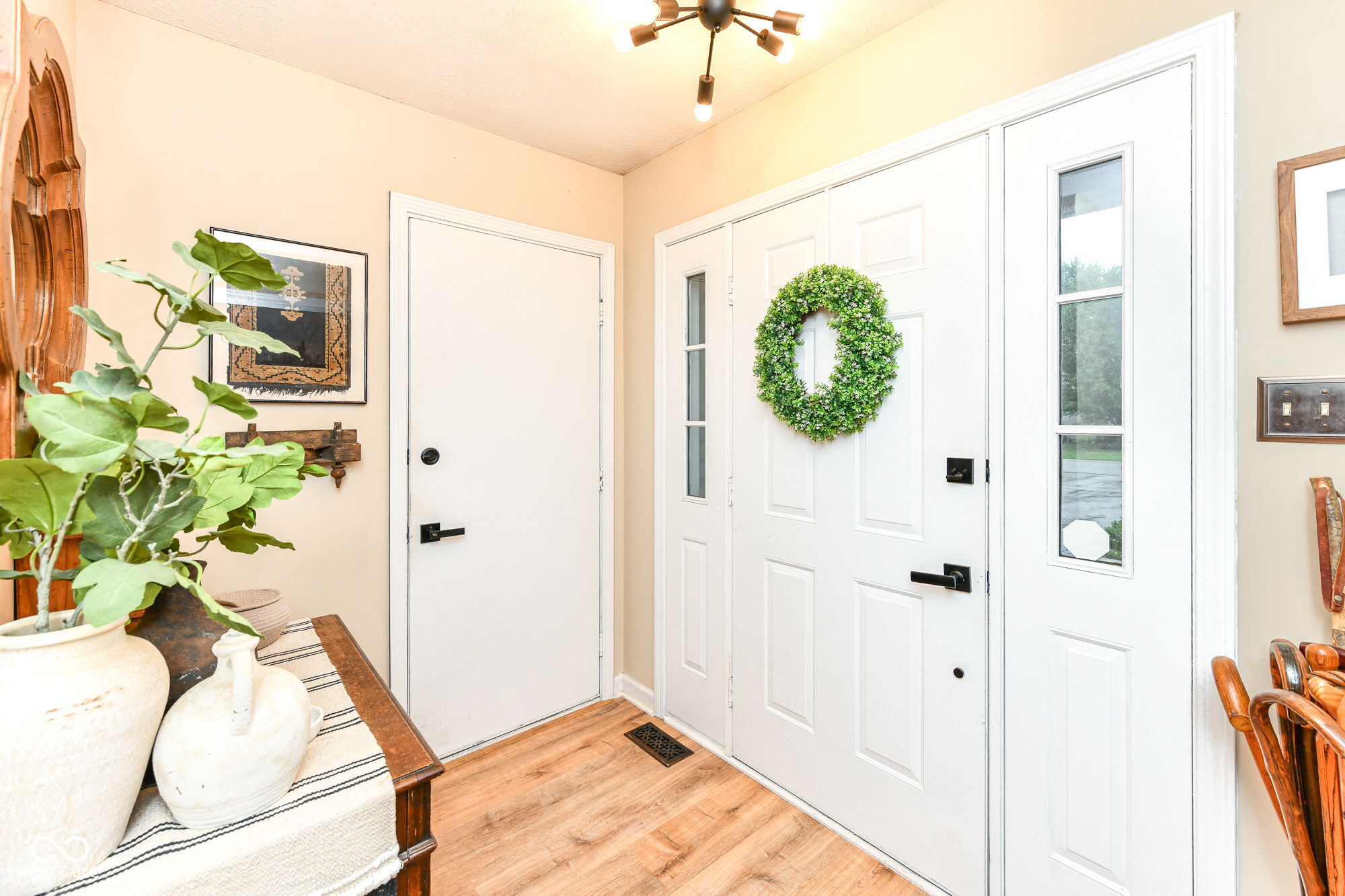 3rd image of 10388 Connaught Dr, Carmel, IN 46032 | MLS# 22117088