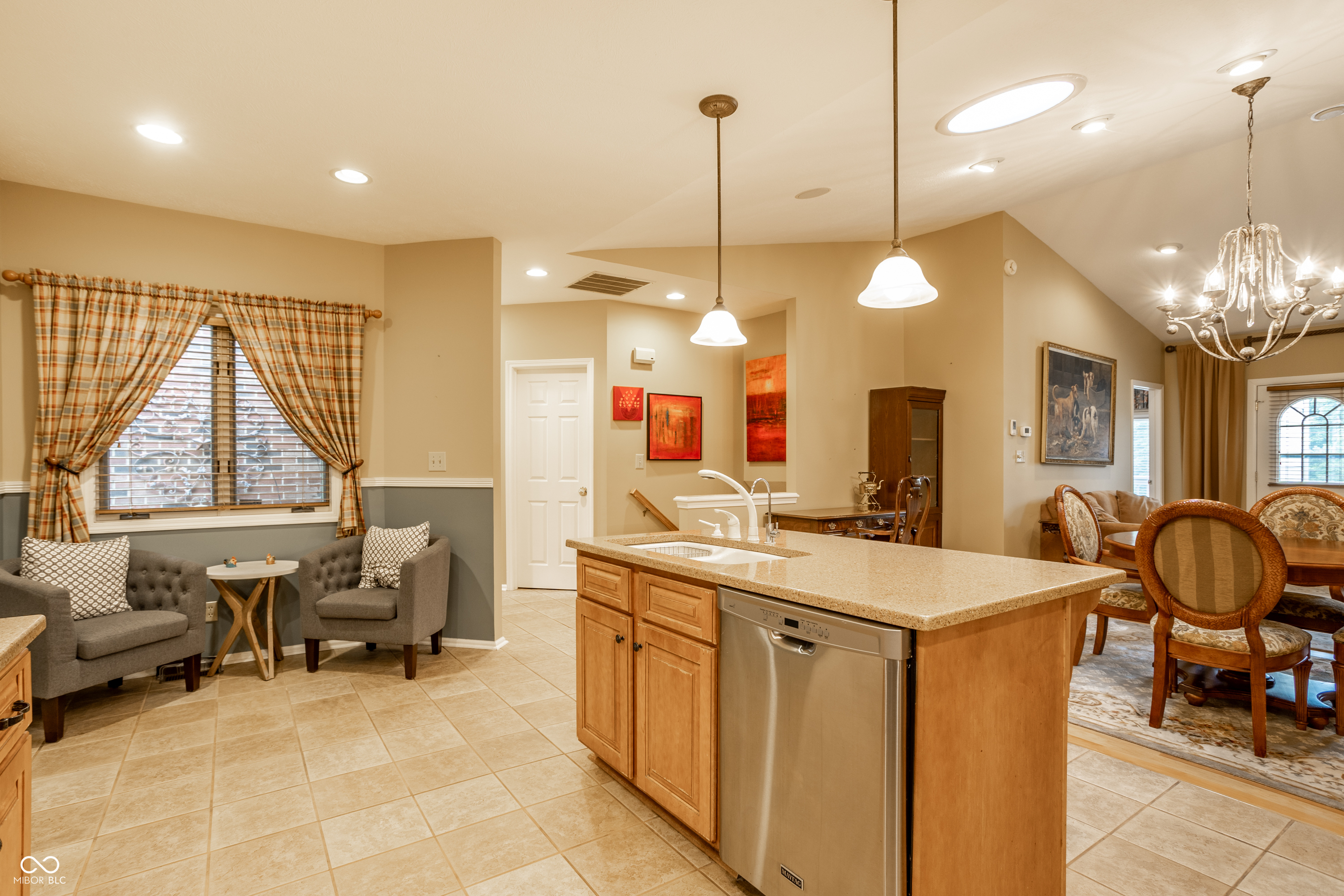 3rd image of 8058 Shoreridge Ter, Indianapolis, IN 46236 | MLS# 22117150