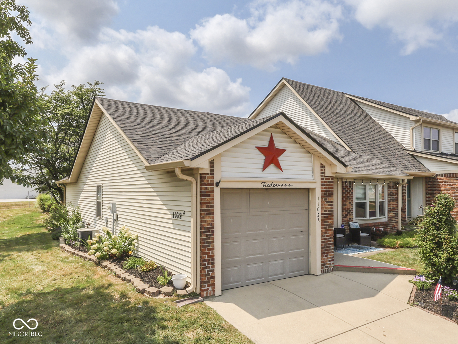 3rd image of 1102 E Paradise Ct #A, Greenwood, IN 46143 | MLS# 22117195