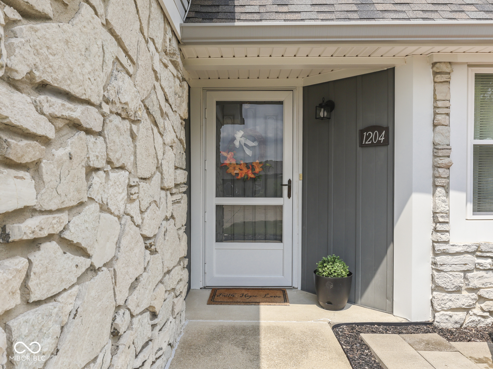 4th image of 1204 N Paradise Wy N #B, Greenwood, IN 46143 | MLS# 22117236