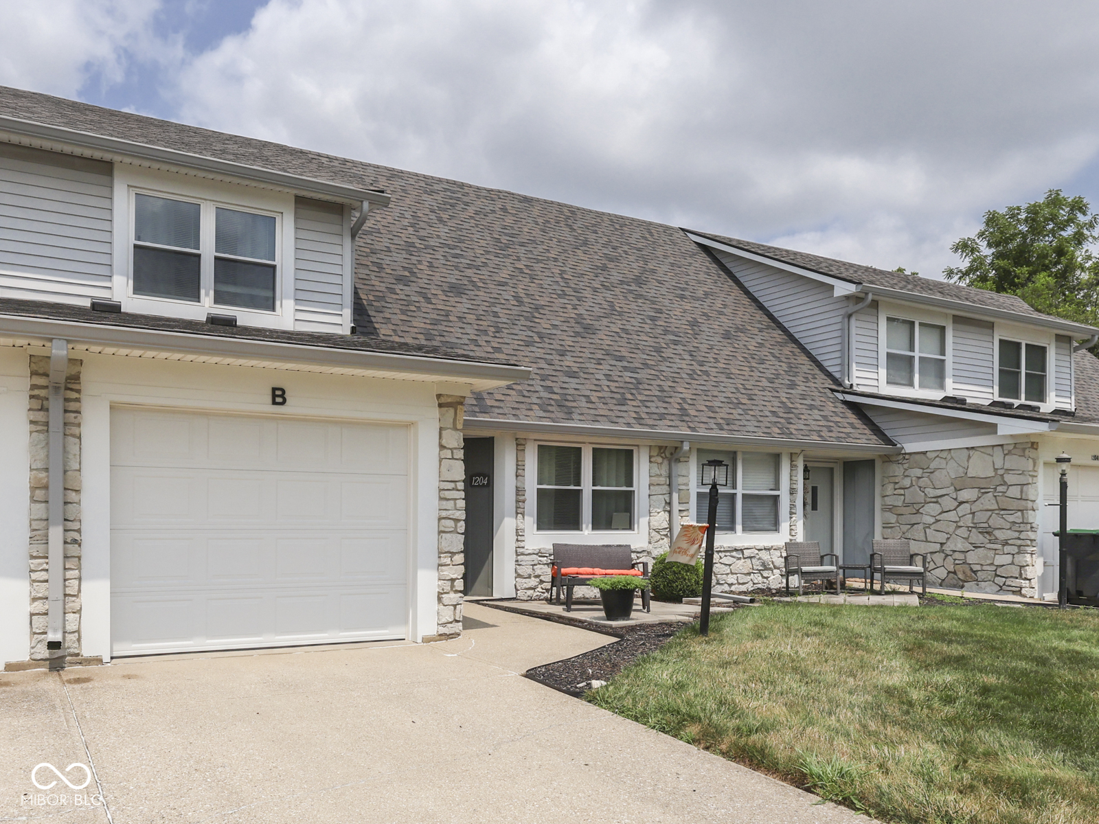 1st image of 1204 N Paradise Wy N #B, Greenwood, IN 46143 | MLS# 22117236