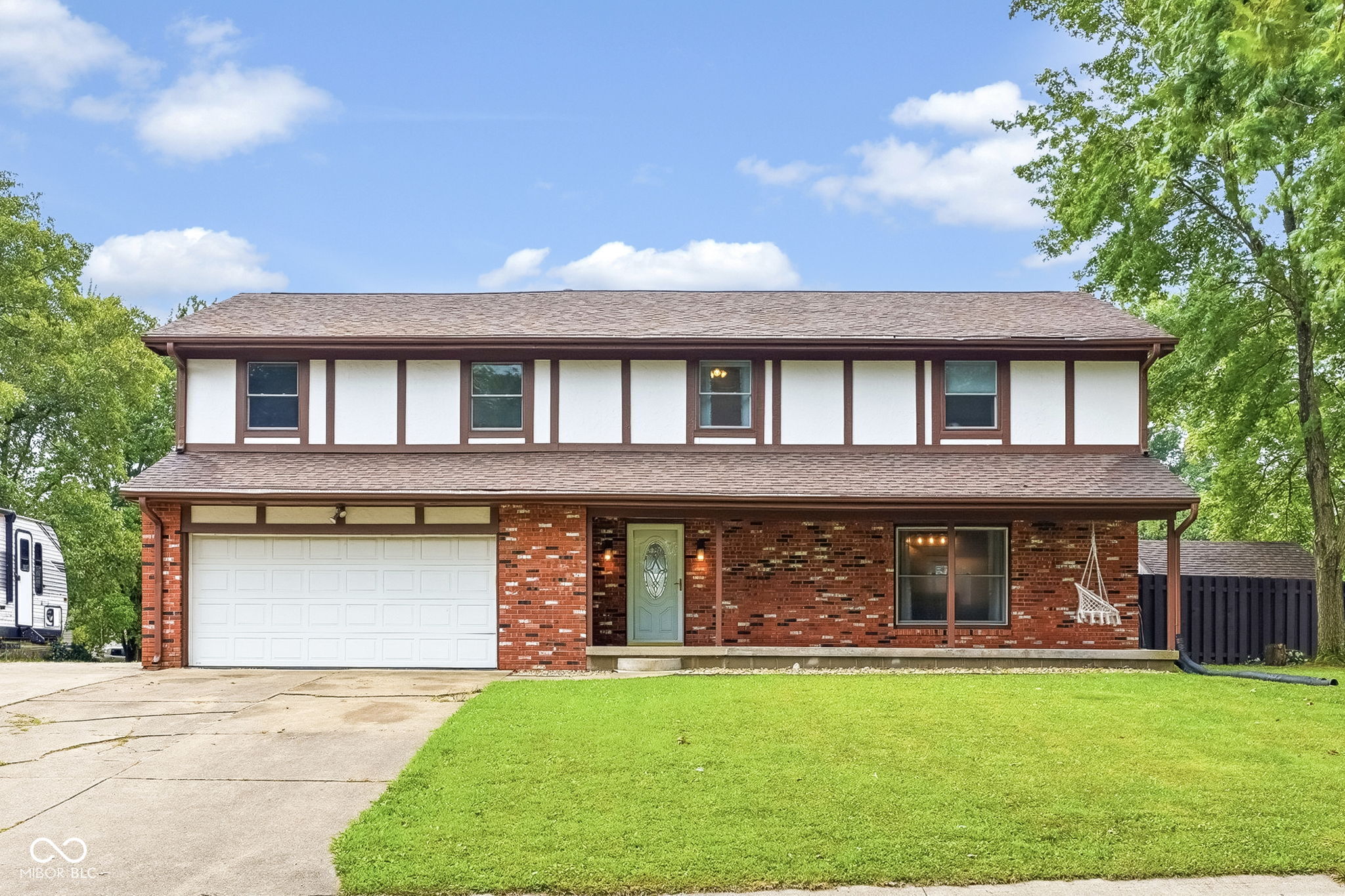 1st image of 601 Ridgeview Ln, Columbus, IN 47201 | MLS# 22117254