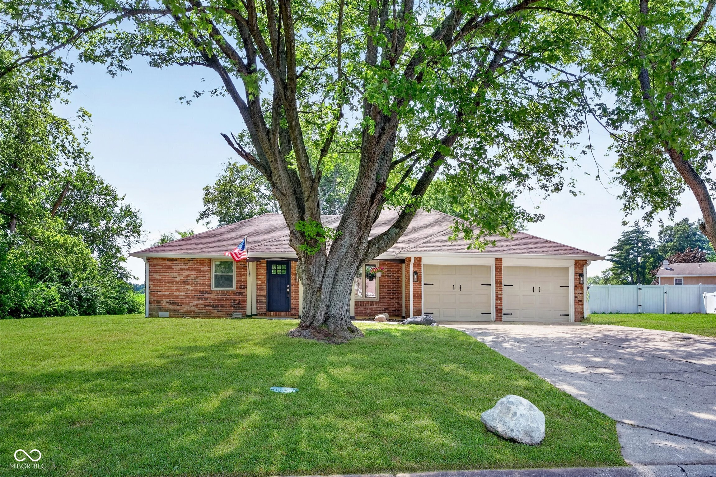 2nd image of 2227 Tartan Rd, Anderson, IN 46012 | MLS# 22117259