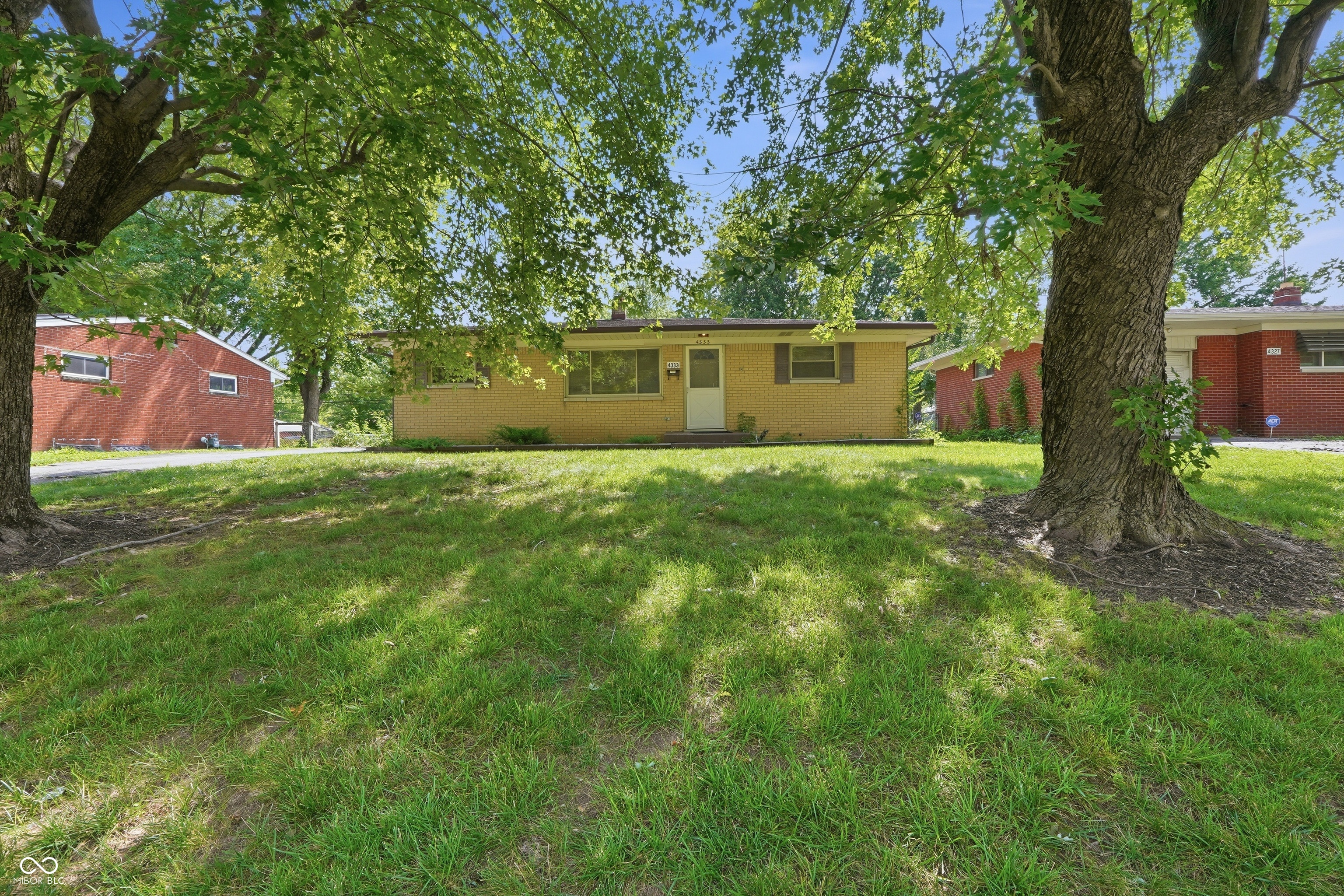 2nd image of 4333 Shady Ln, Indianapolis, IN 46226 | MLS# 22117288