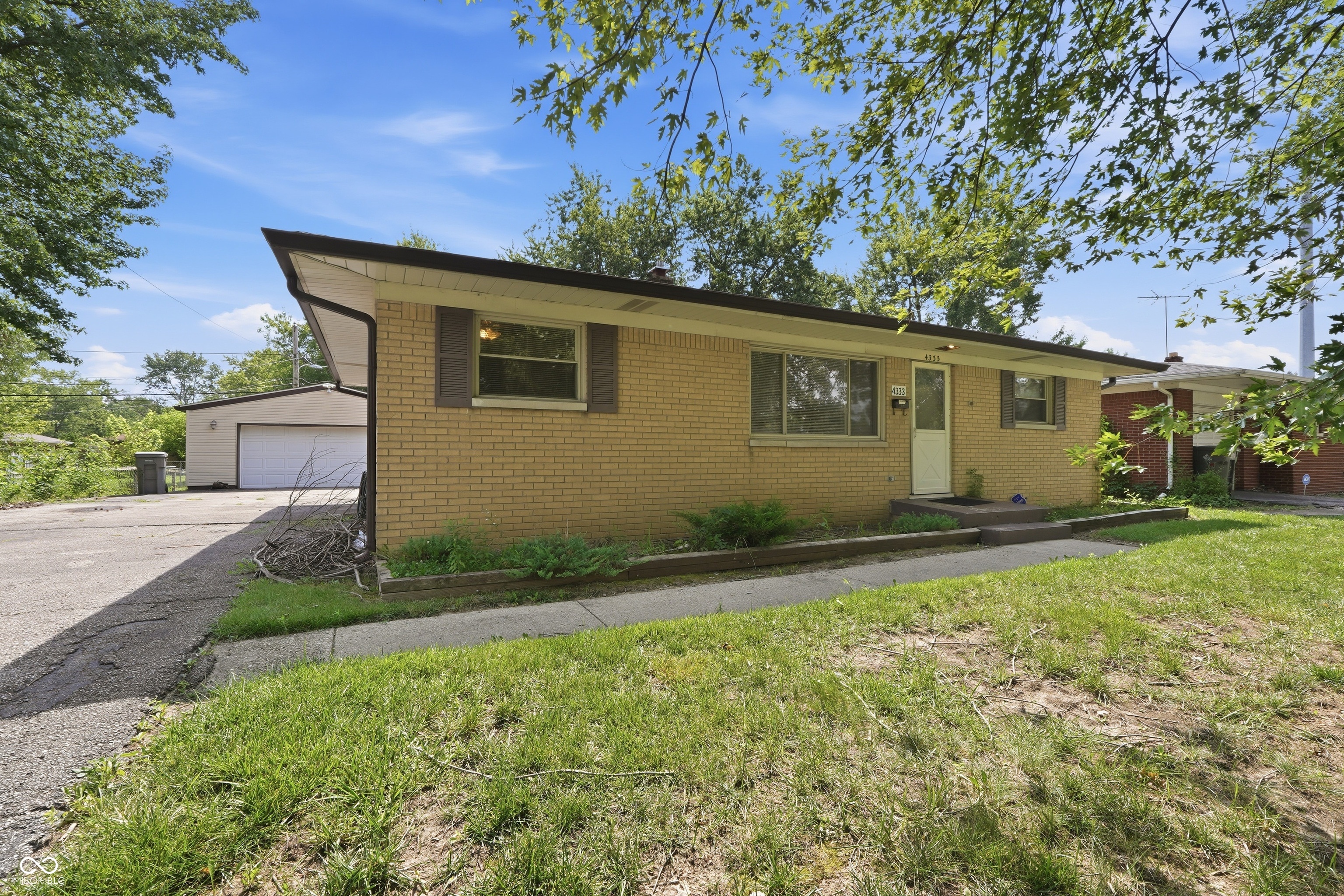 1st image of 4333 Shady Ln, Indianapolis, IN 46226 | MLS# 22117288