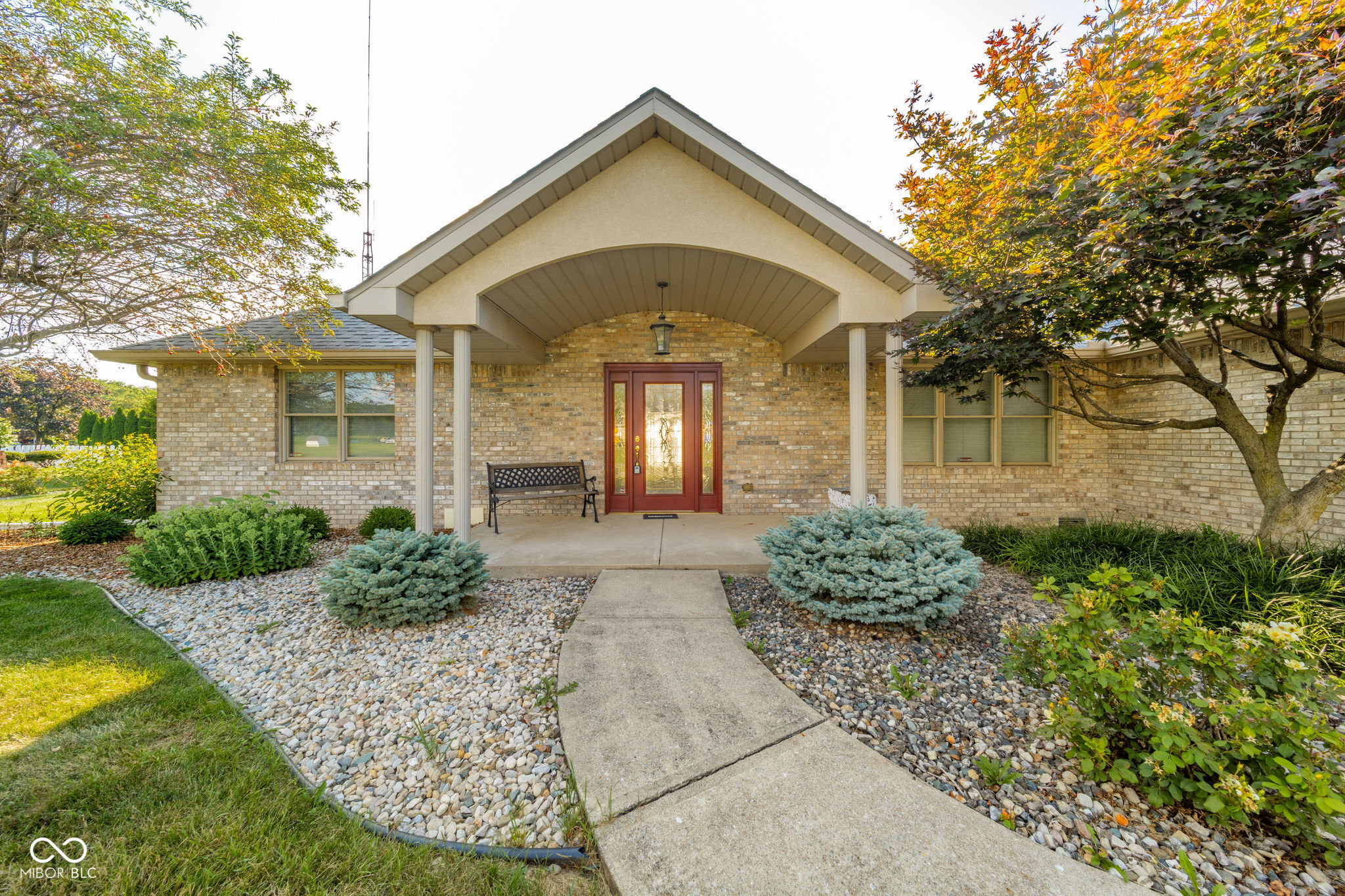 3rd image of 807 Spring Valley Dr, Anderson, IN 46011 | MLS# 22117291