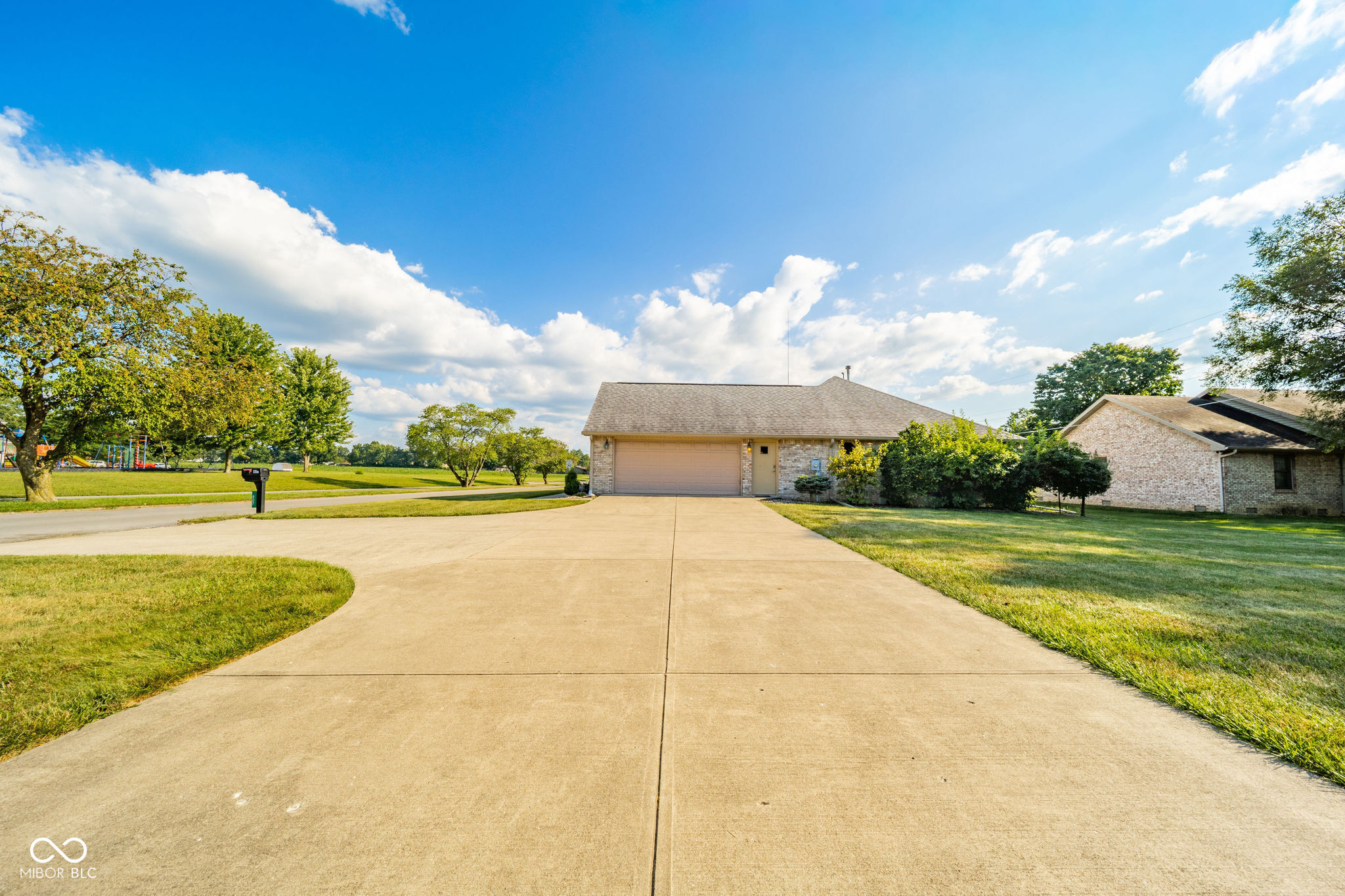 4th image of 807 Spring Valley Dr, Anderson, IN 46011 | MLS# 22117291