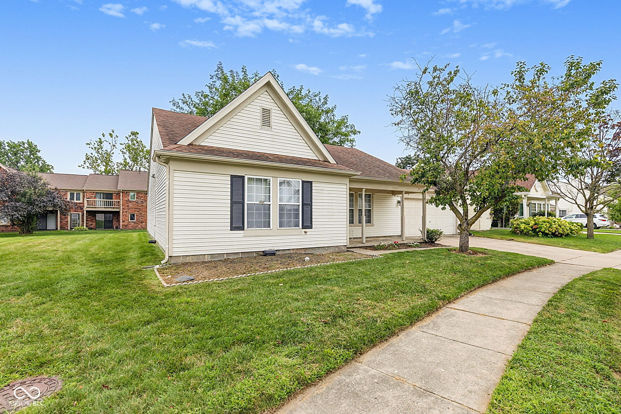 3rd image of 9883 Traditions Ln, Noblesville, IN 46060 | MLS# 22117292