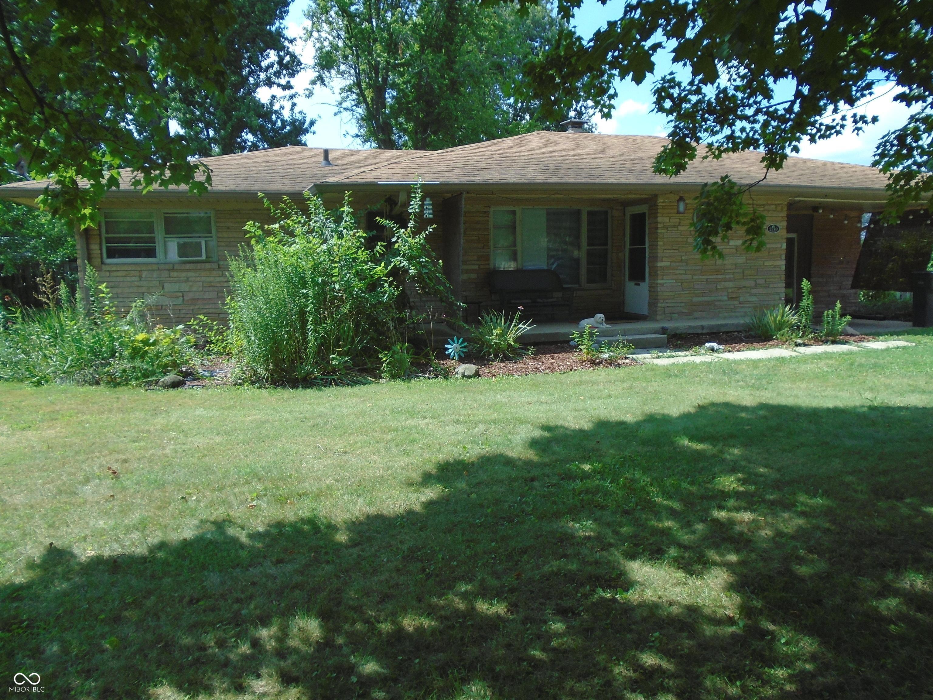 2nd image of 2710 S Kenyon Dr, Indianapolis, IN 46203 | MLS# 22117297