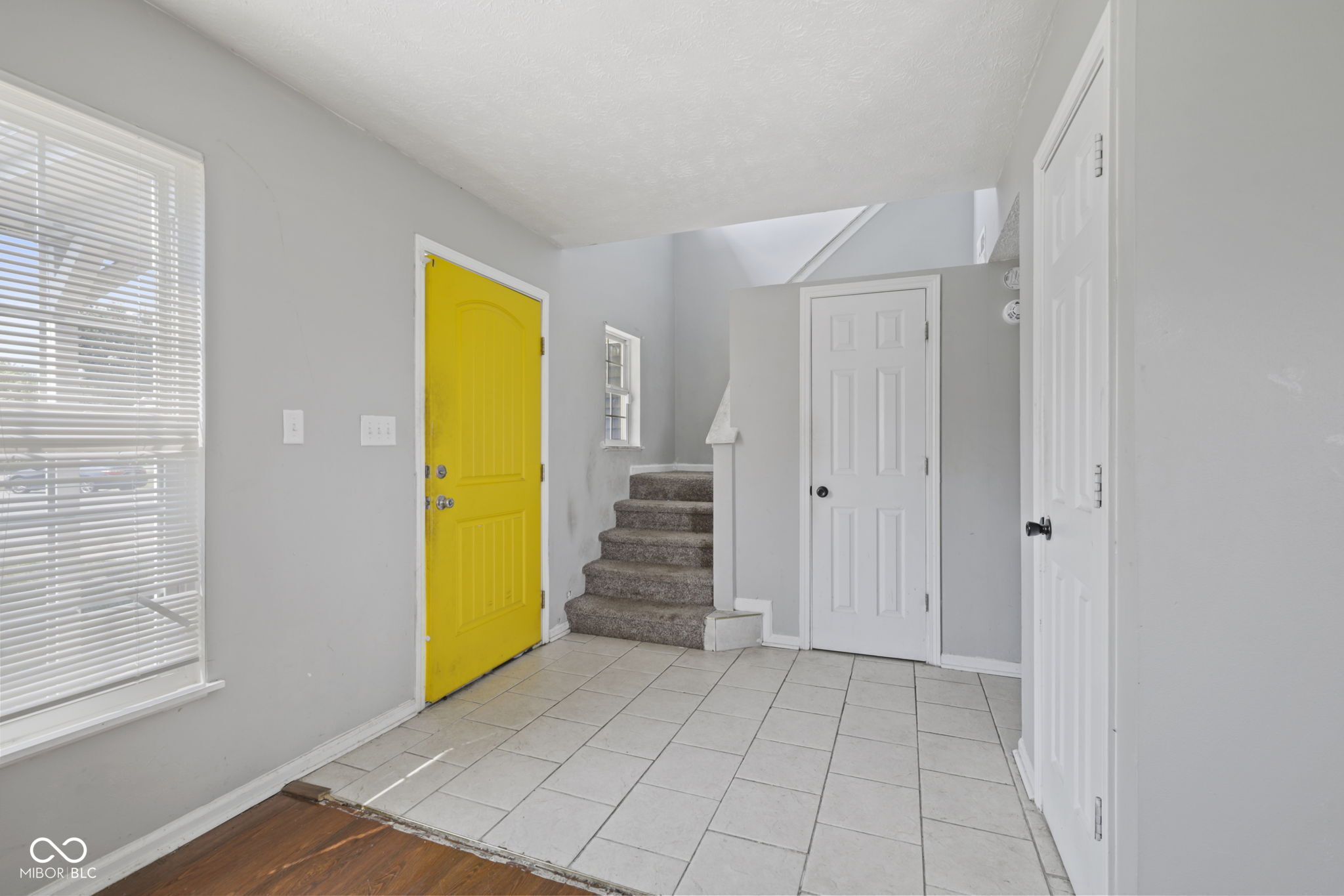 3rd image of 5504 Wheatstone Ct, Indianapolis, IN 46221 | MLS# 22117365