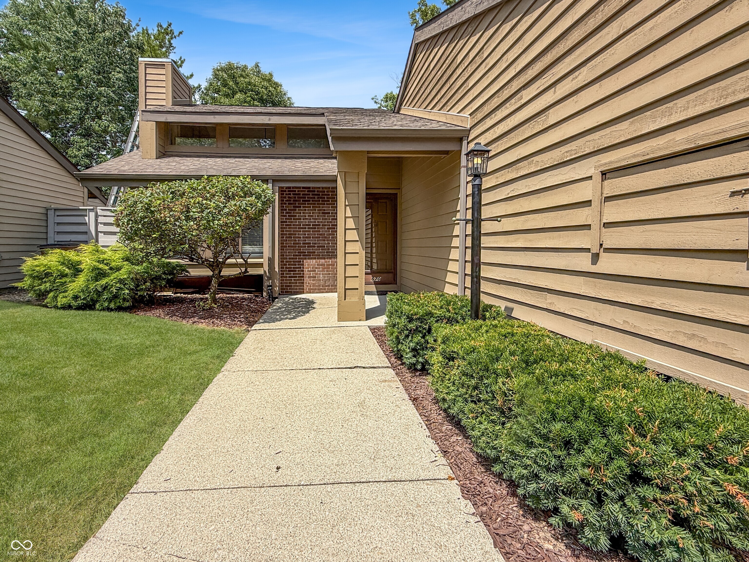 2nd image of 670 Carya Sq, Columbus, IN 47201 | MLS# 22117379