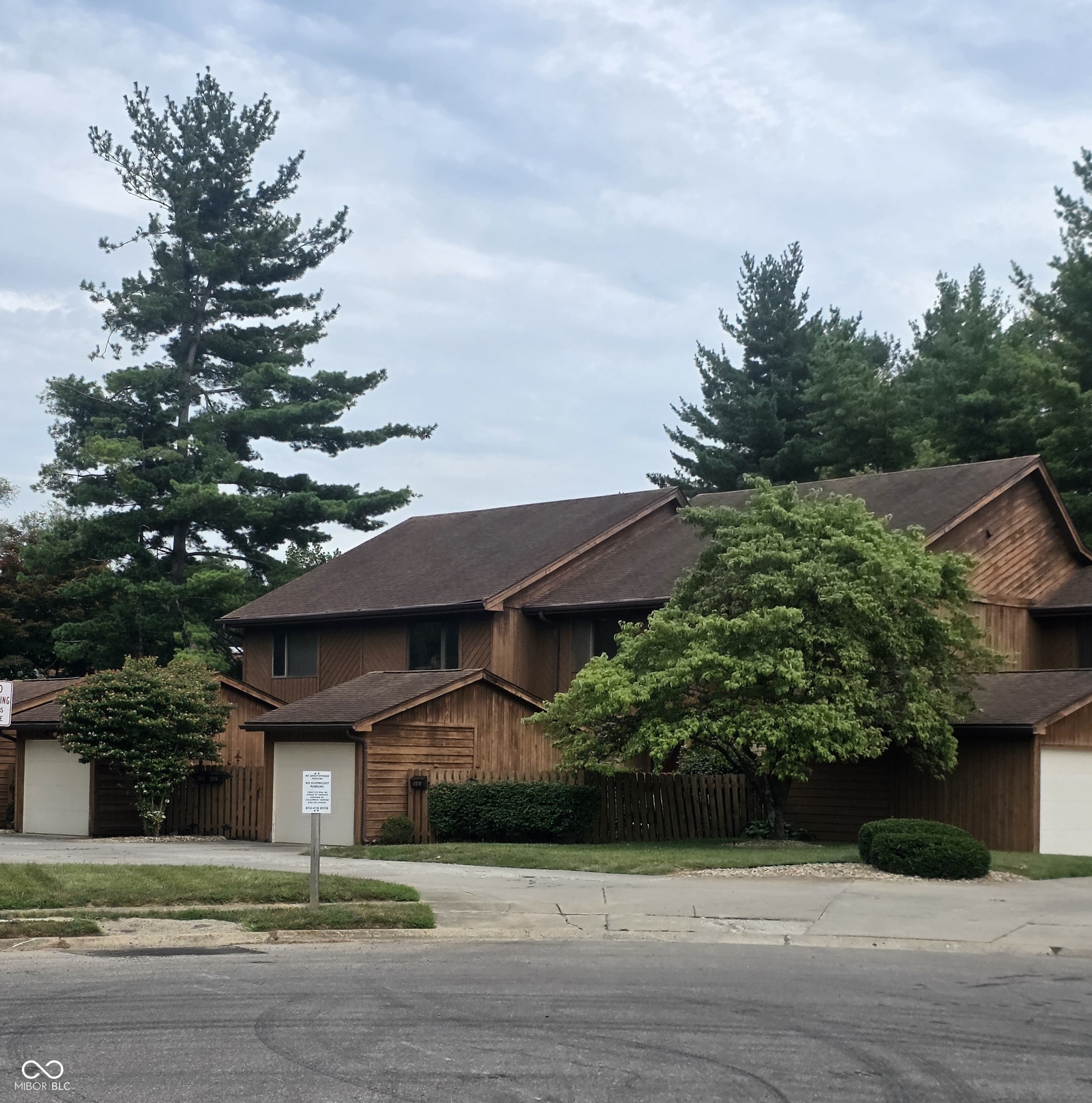 image of 3189 Sycamore Dr, Columbus, IN 47203 | MLS# 22117403