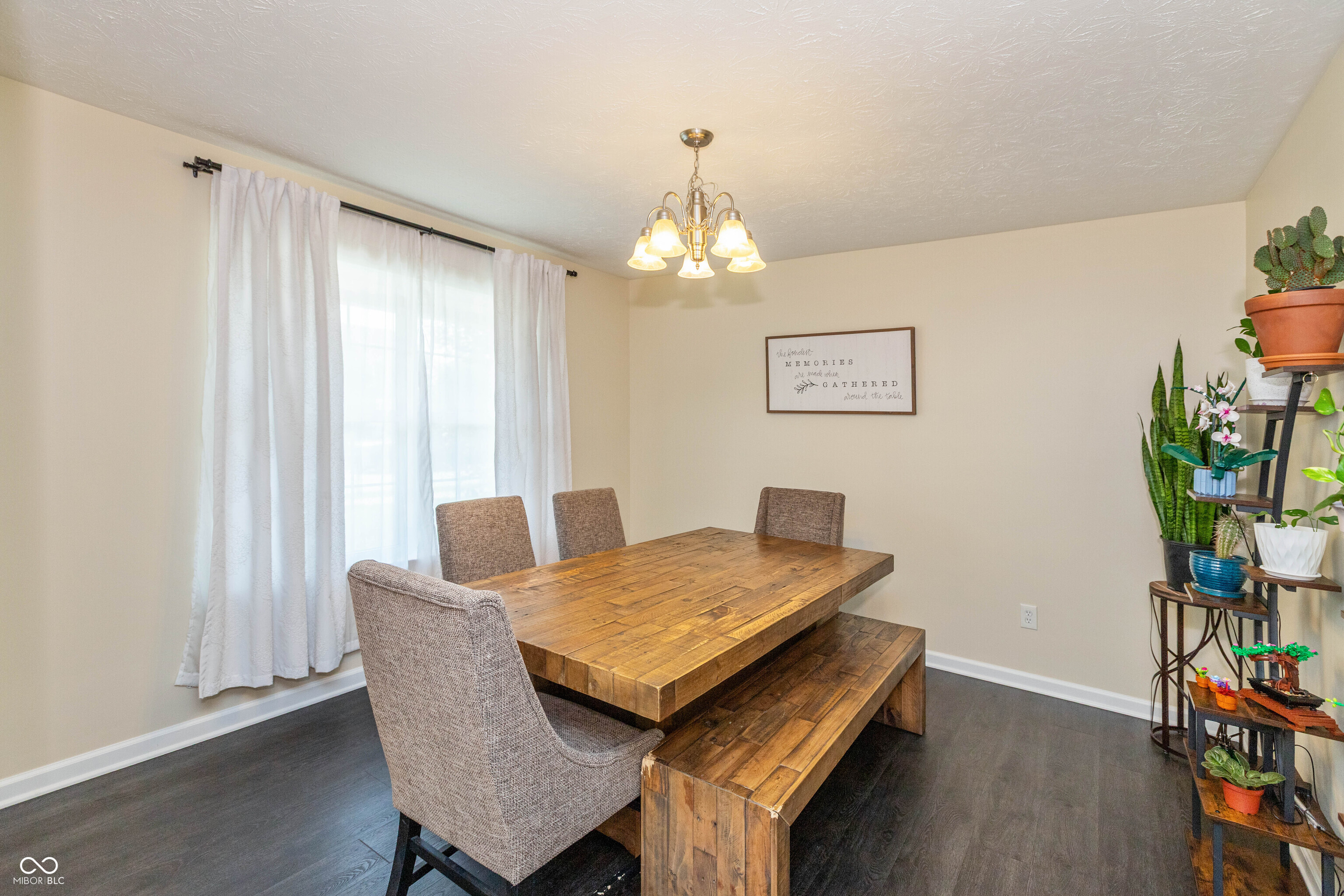 5th image of 8842 Benjamin Ln, Avon, IN 46123 | MLS# 22117408