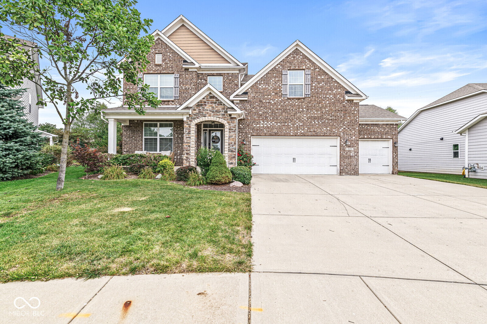 2nd image of 525 Amersham Ct, Avon, IN 46123 | MLS# 22117454