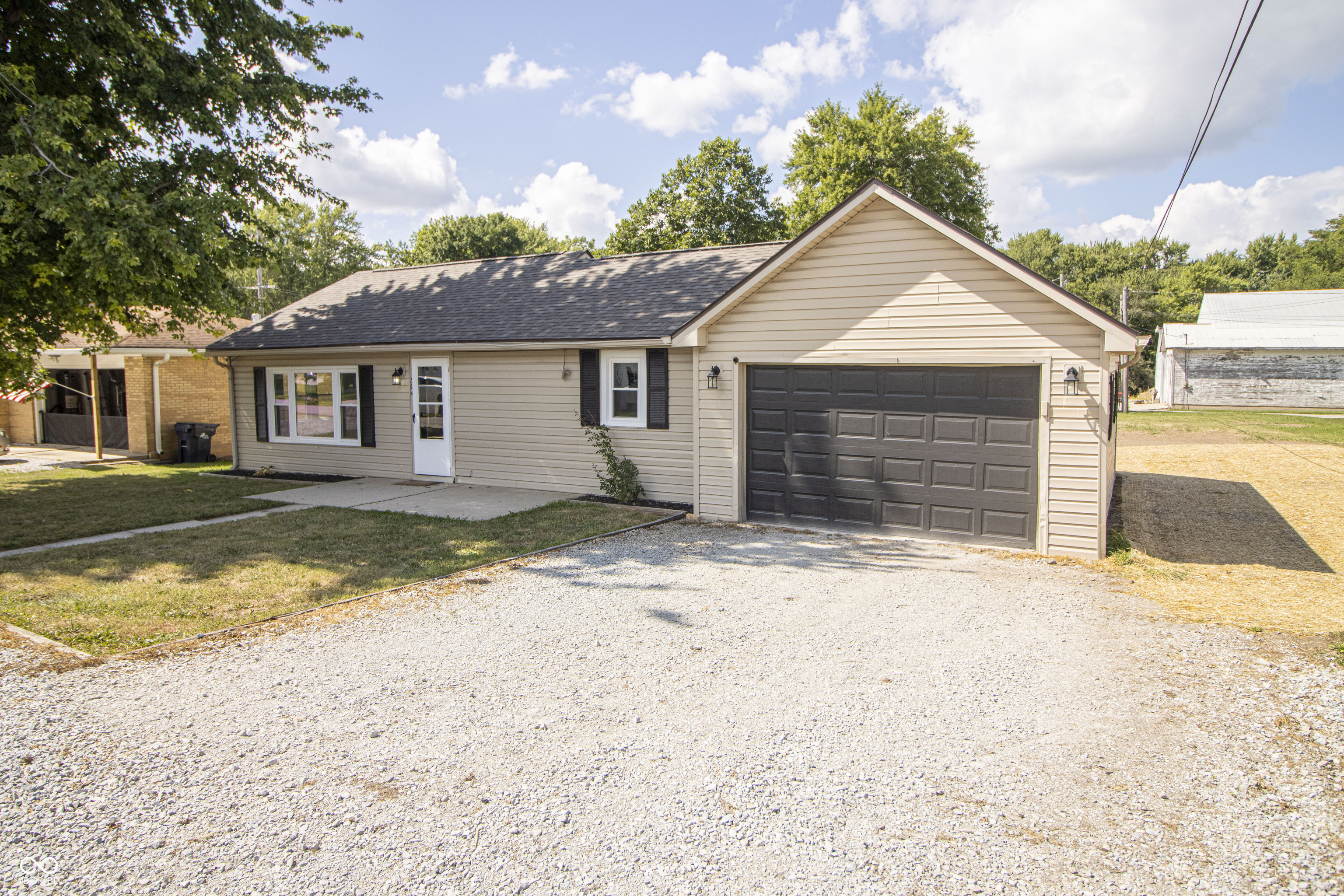 2nd image of 304 Maple St, Frankton, IN 46044 | MLS# 22117640