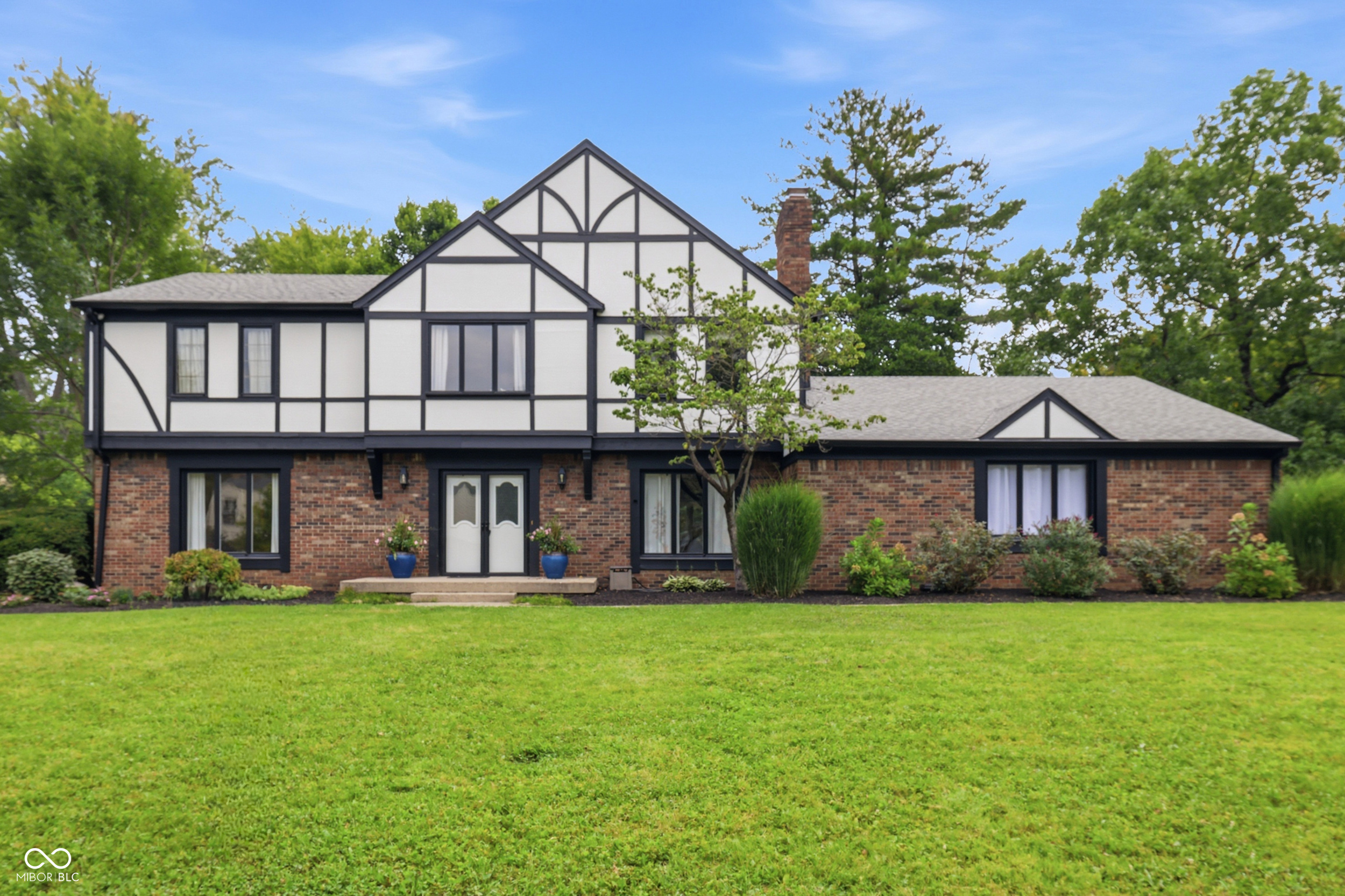 1st image of 4428 Briarwood Dr, Indianapolis, IN 46250 | MLS# 22117697