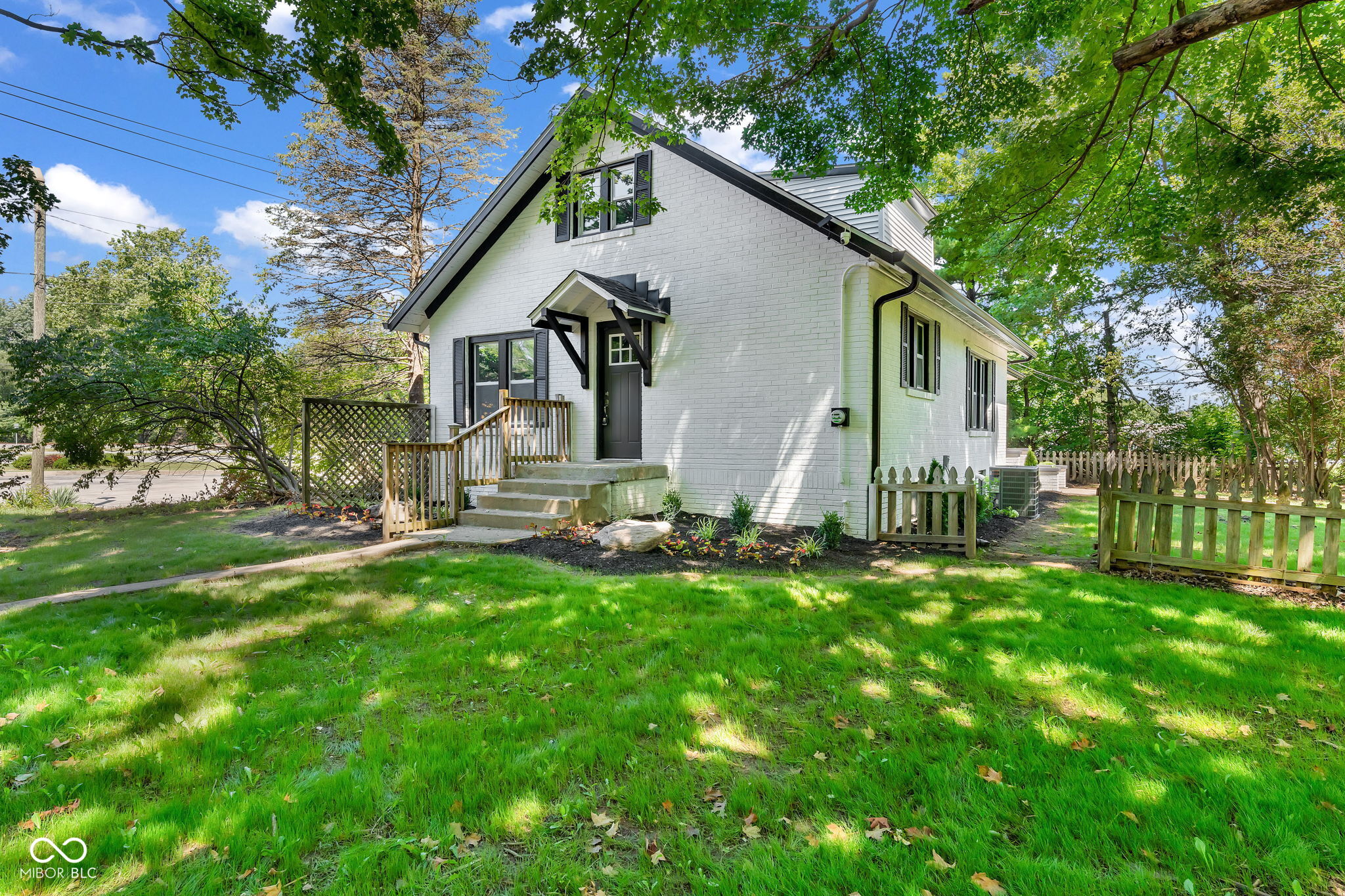 2nd image of 5041 Kentucky Ave, Indianapolis, IN 46221 | MLS# 22117711