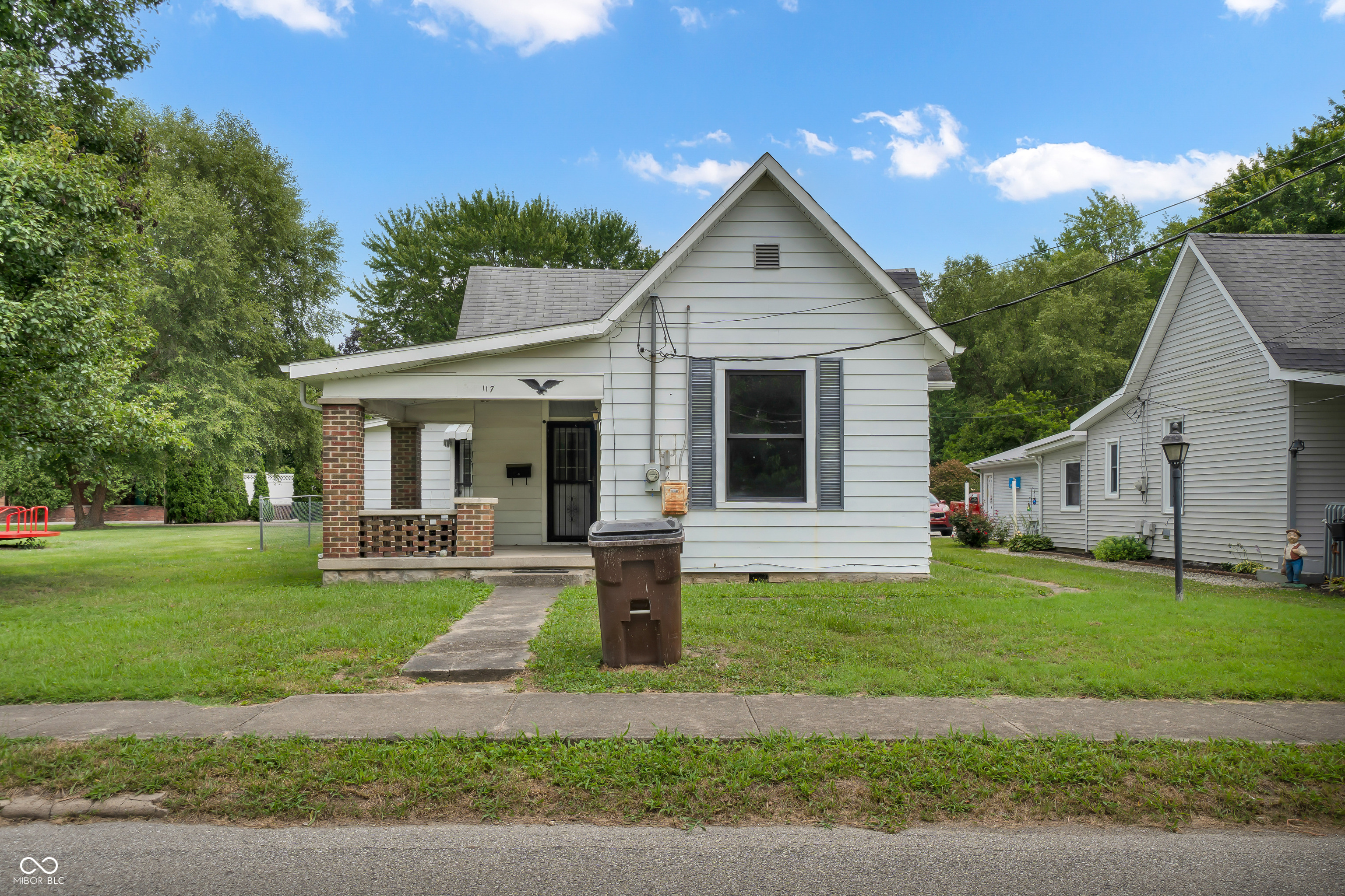 1st image of 117 W College St, North Vernon, IN 47265 | MLS# 22117724