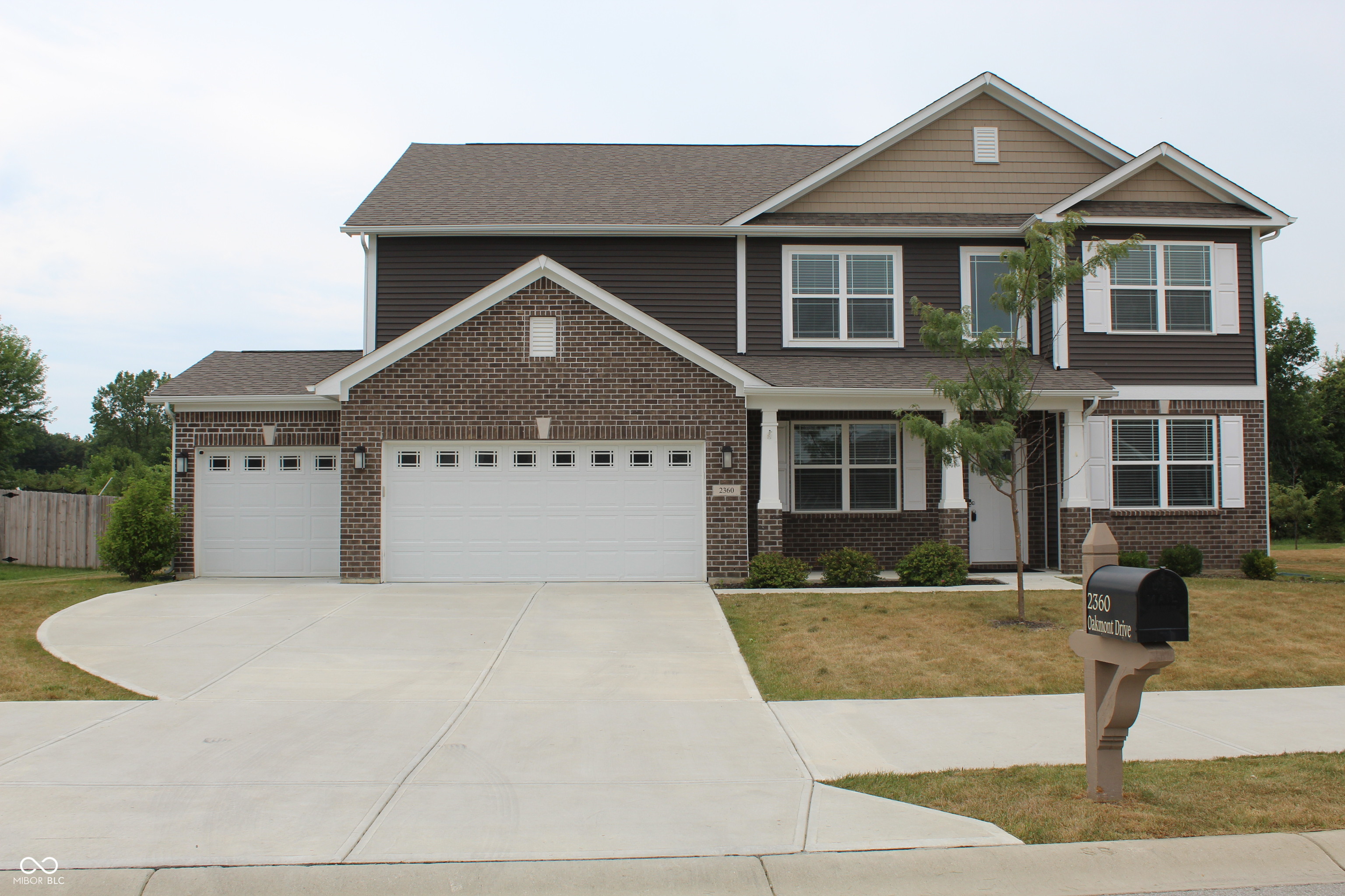 1st image of 2360 Oakmont Dr, Plainfield, IN 46168 | MLS# 22117725