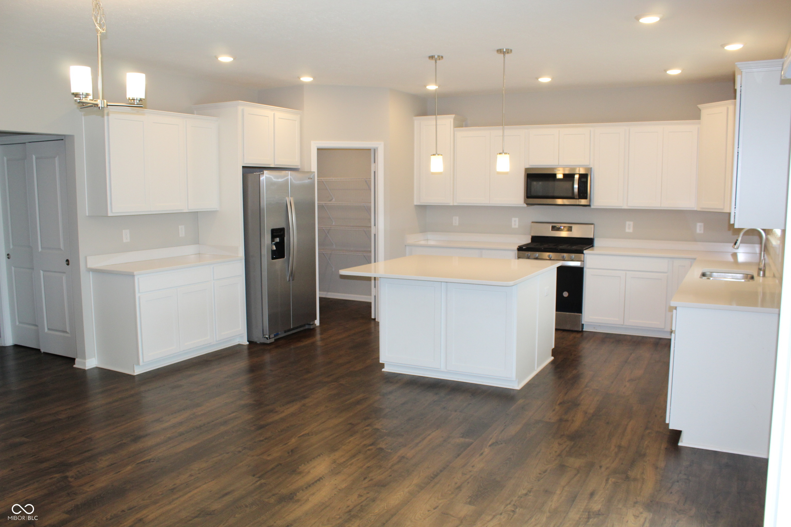 3rd image of 2360 Oakmont Dr, Plainfield, IN 46168 | MLS# 22117725