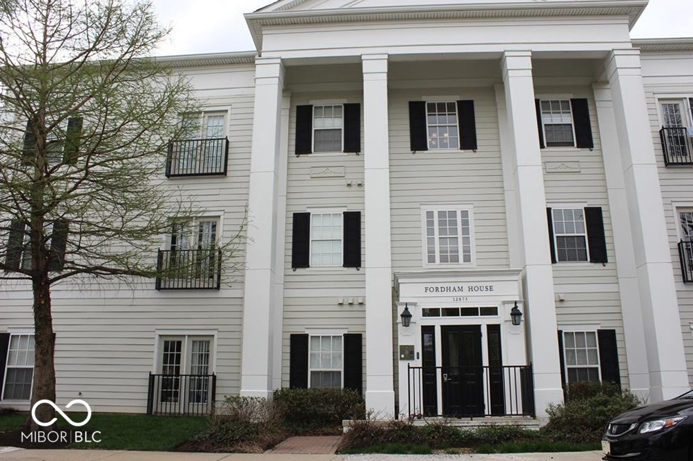 2nd image of 12873 Tradd St #3A, Carmel, IN 46032 | MLS# 22117744
