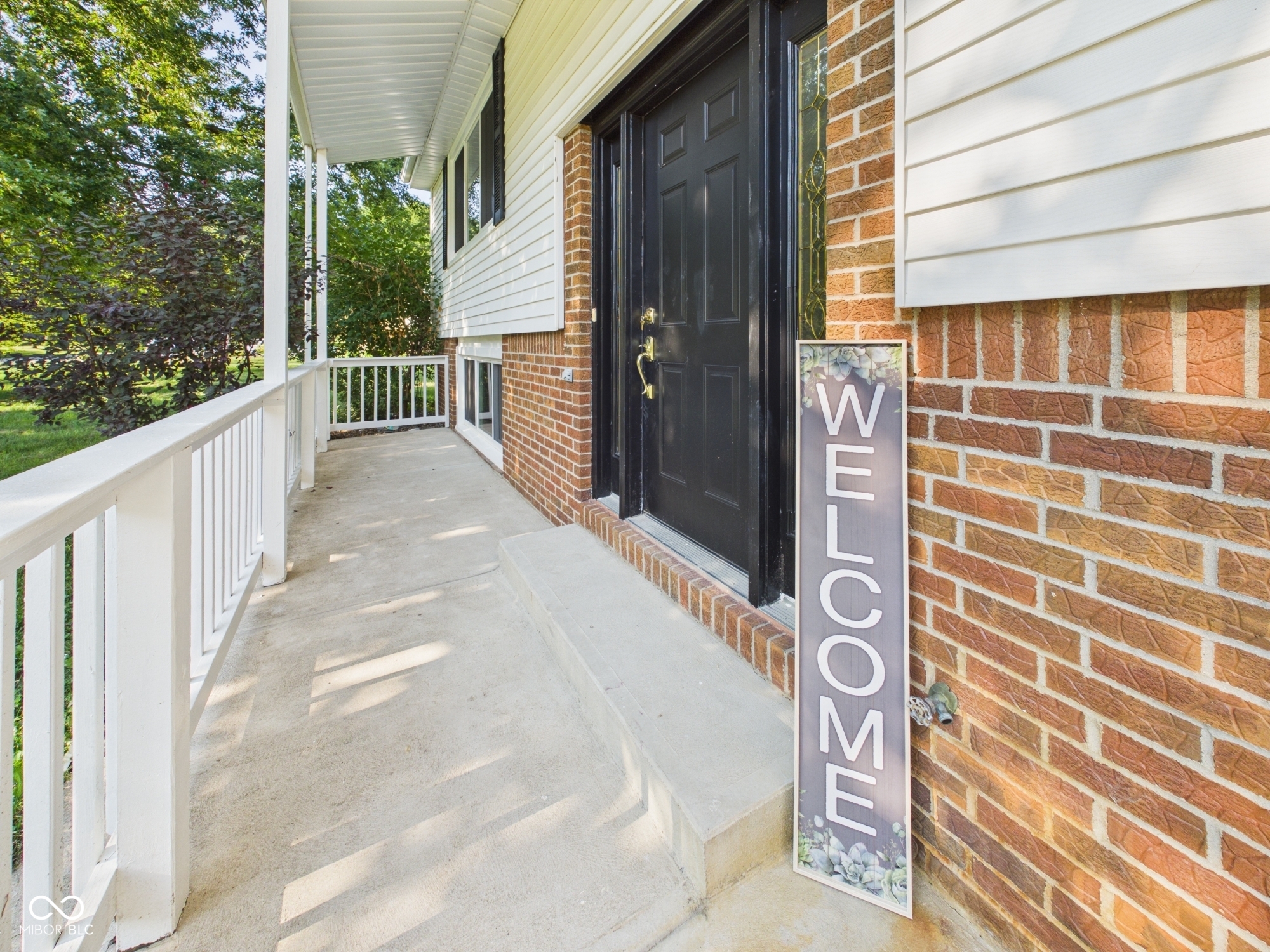 2nd image of 906 Whitmore St, Anderson, IN 46012 | MLS# 22117754