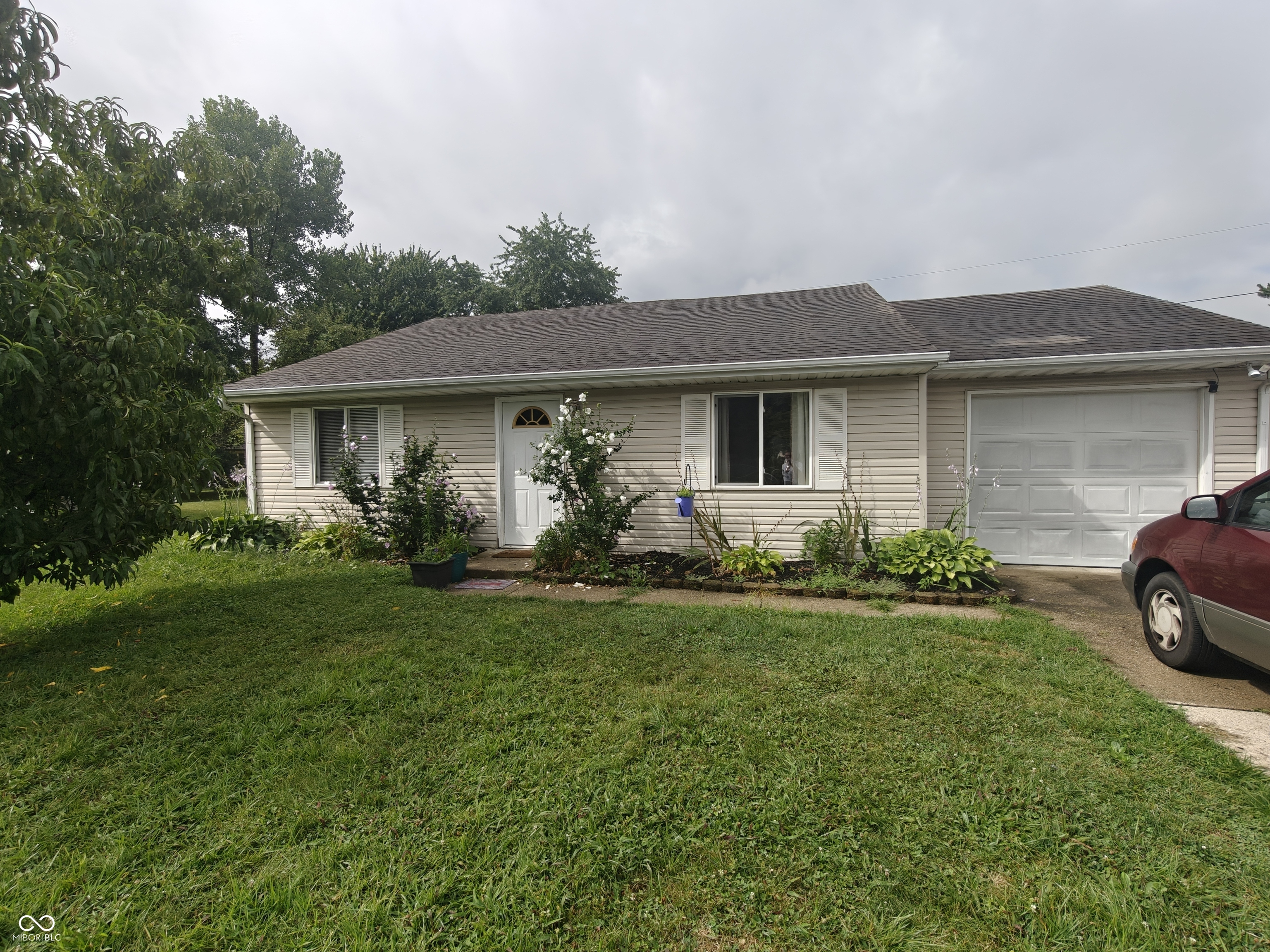 1st image of 2124 Poncianni Ave, Shelbyville, IN 46176 | MLS# 22117762