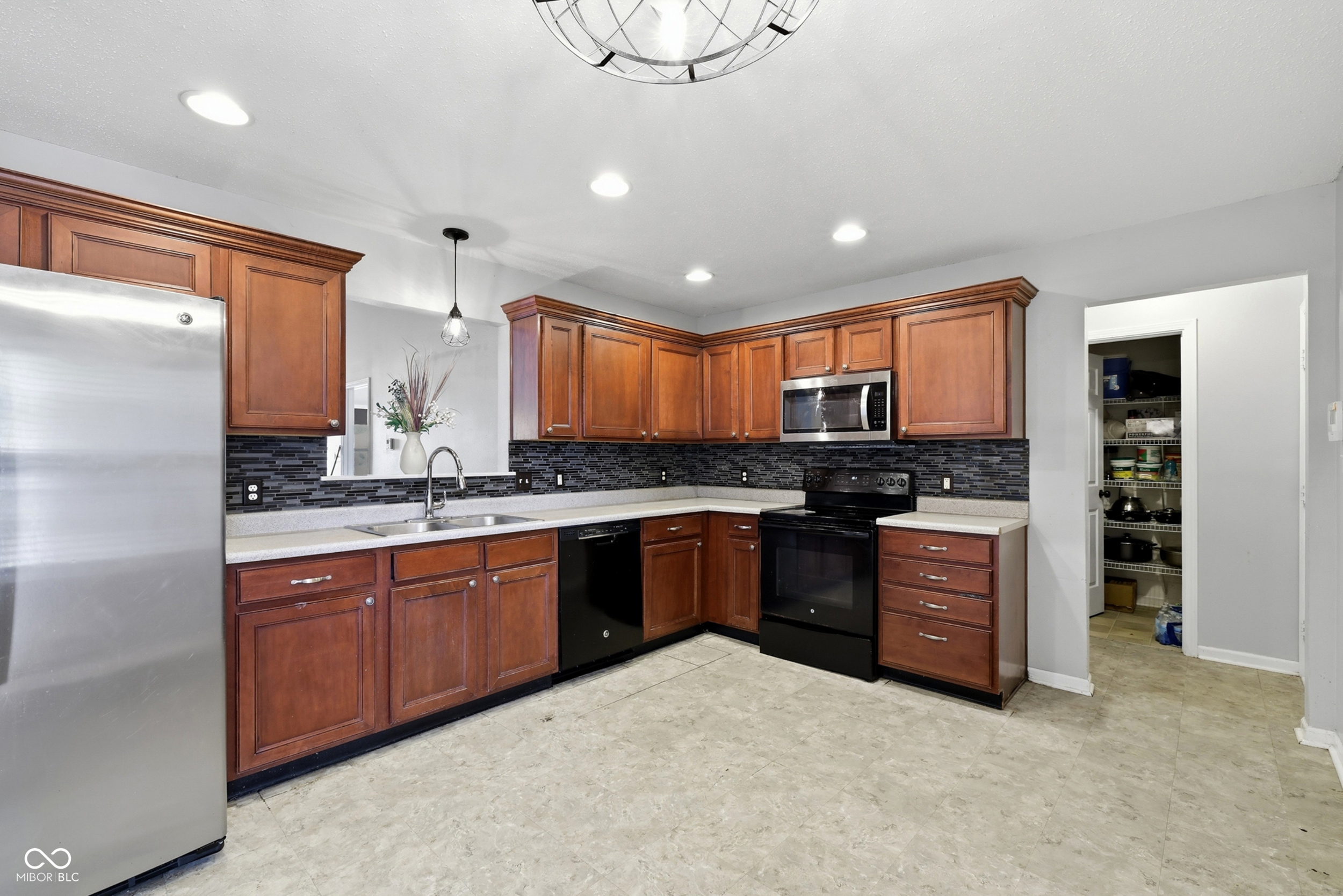 4th image of 10182 Morning Light Dr, Avon, IN 46123 | MLS# 22117789