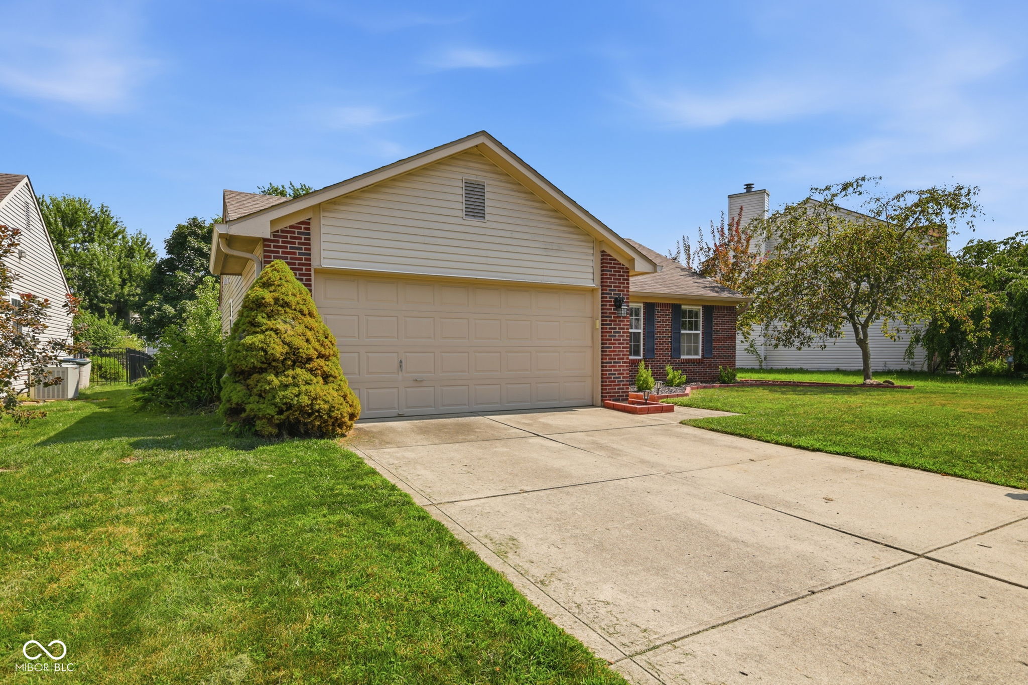 3rd image of 10573 Sienna Dr, Noblesville, IN 46060 | MLS# 22117811