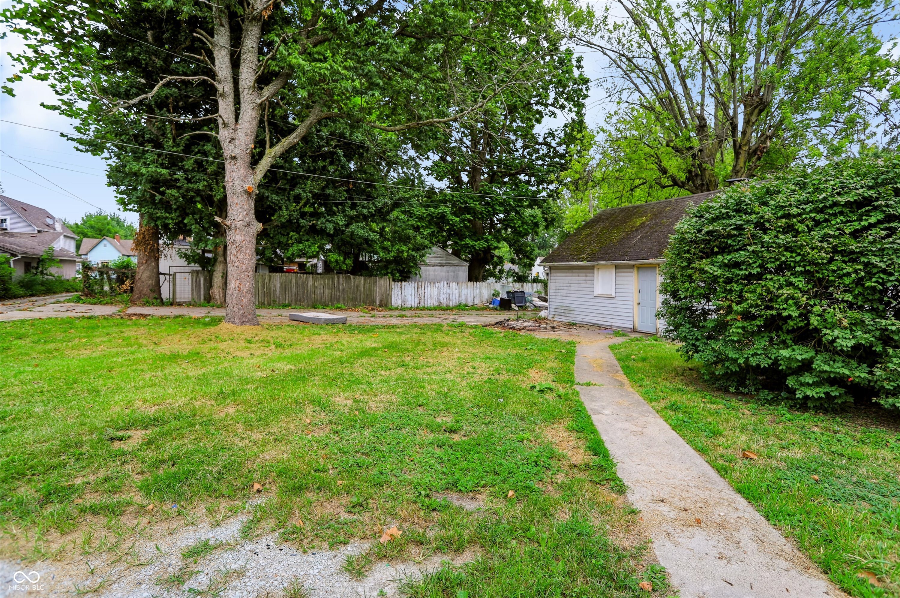 2nd image of 1542 Walnut, Anderson, IN 46016 | MLS# 22117860