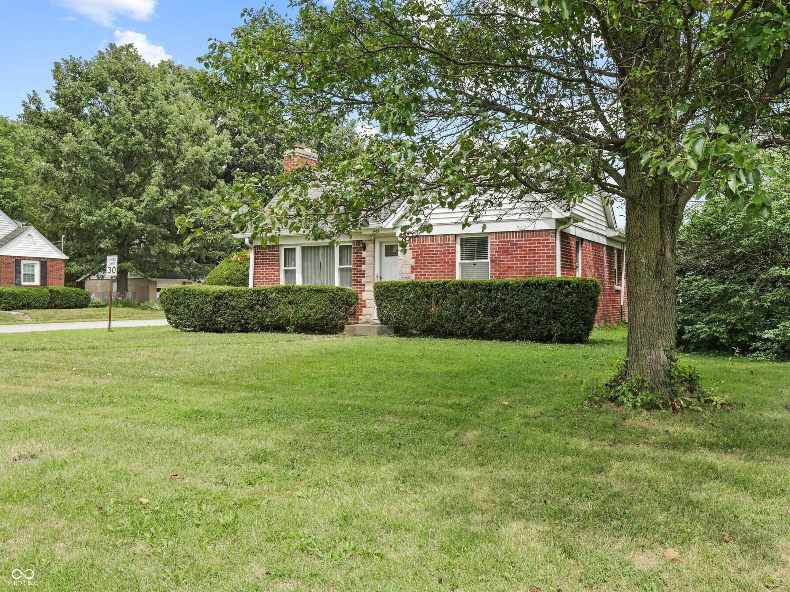 1st image of 449 N Franklin Rd, Indianapolis, IN 46219 | MLS# 22117866