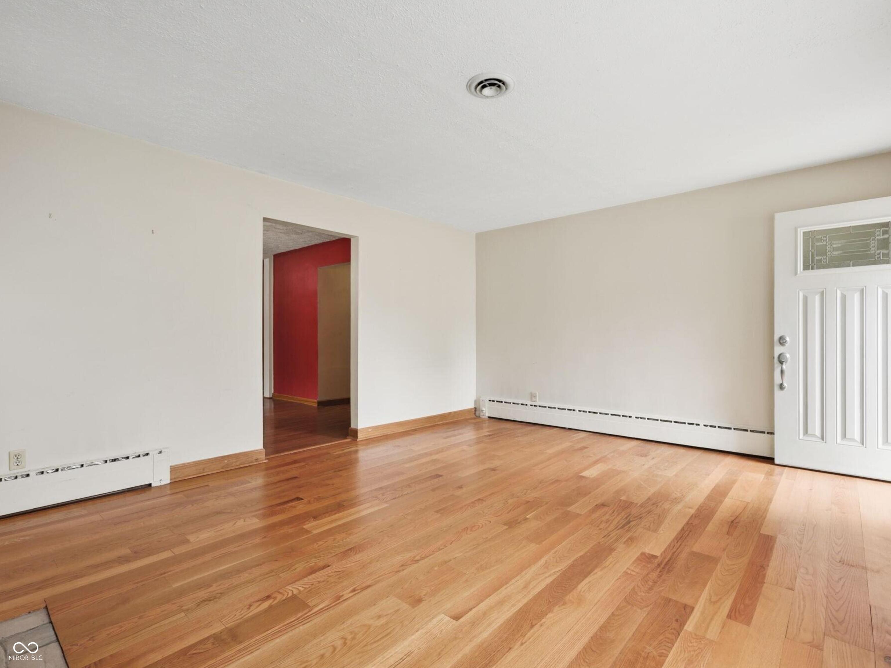 5th image of 449 N Franklin Rd, Indianapolis, IN 46219 | MLS# 22117866