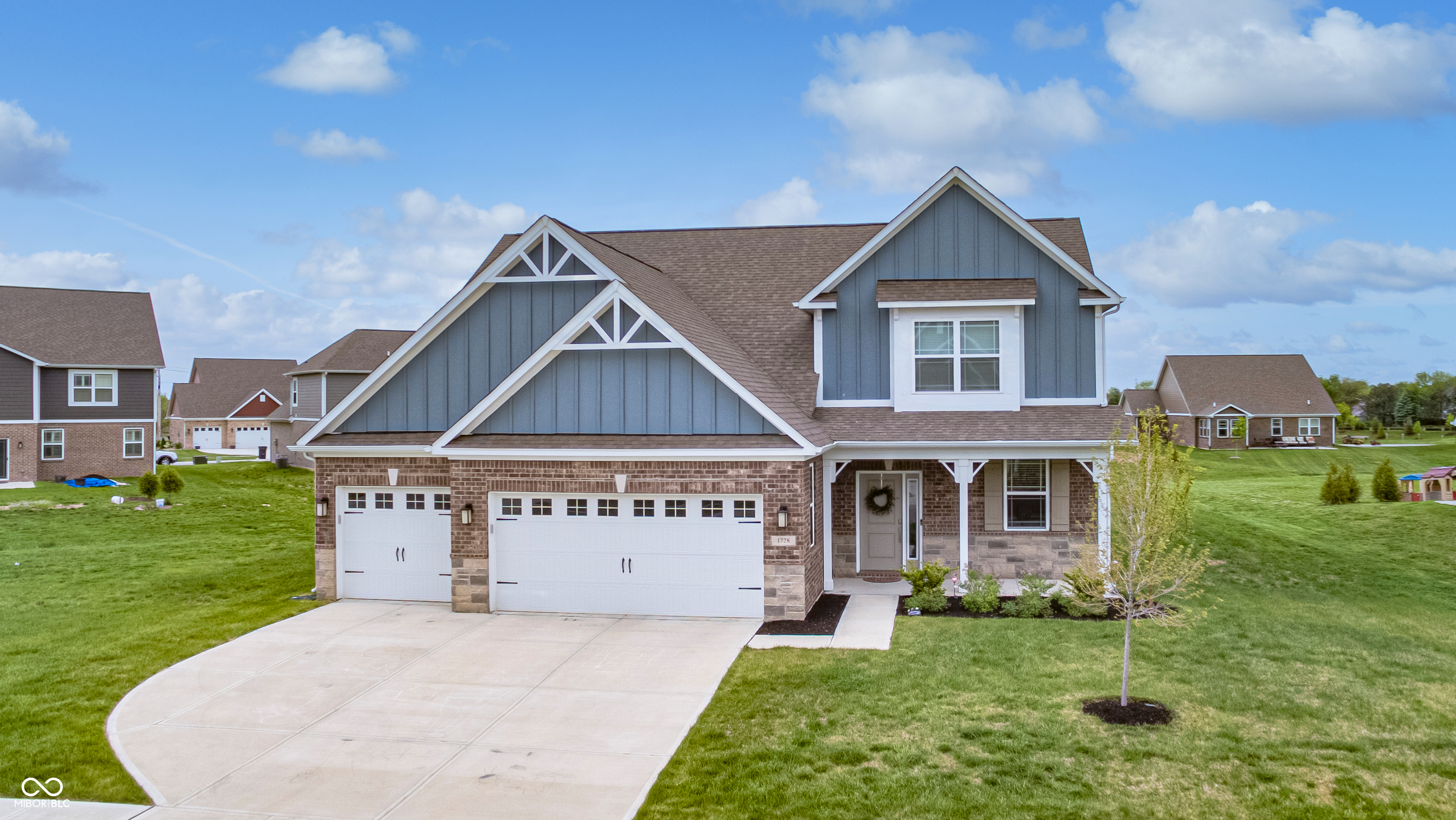2nd image of 1728 Gordon Dr, Greenwood, IN 46143 | MLS# 22117988