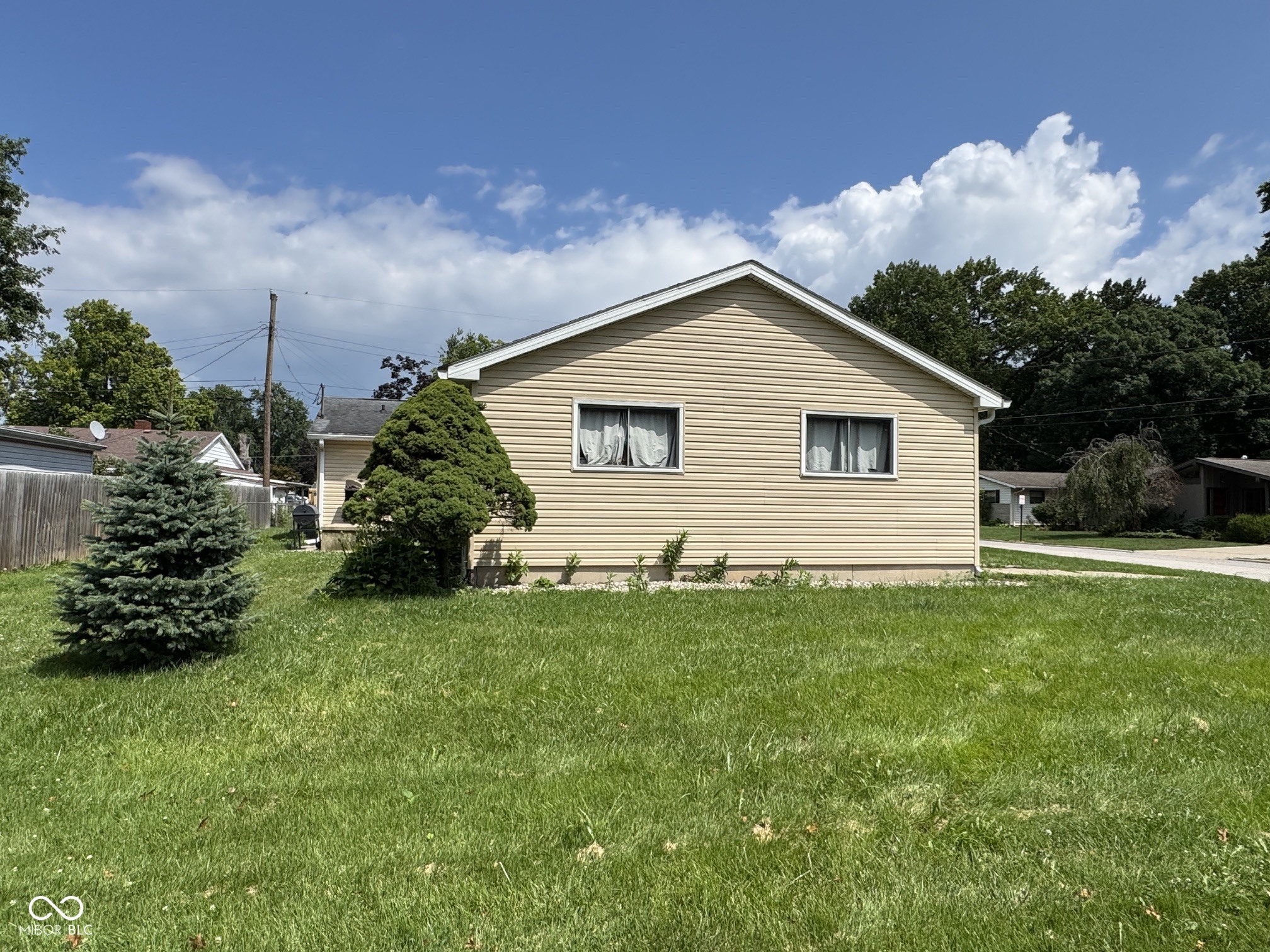 3rd image of 1310 Warren Dr, Lafayette, IN 47905 | MLS# 22118002